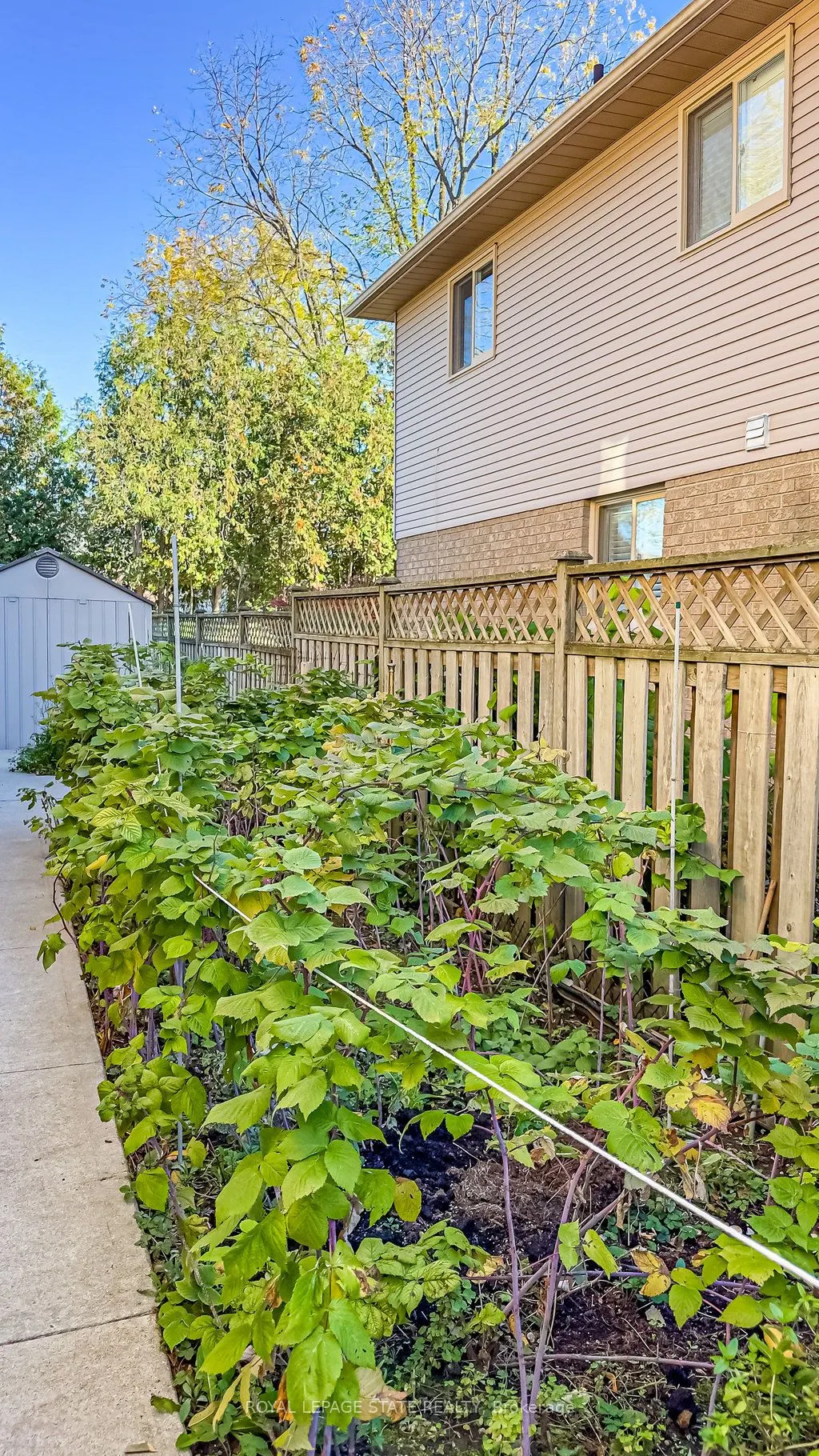 54 Falconridge Drive