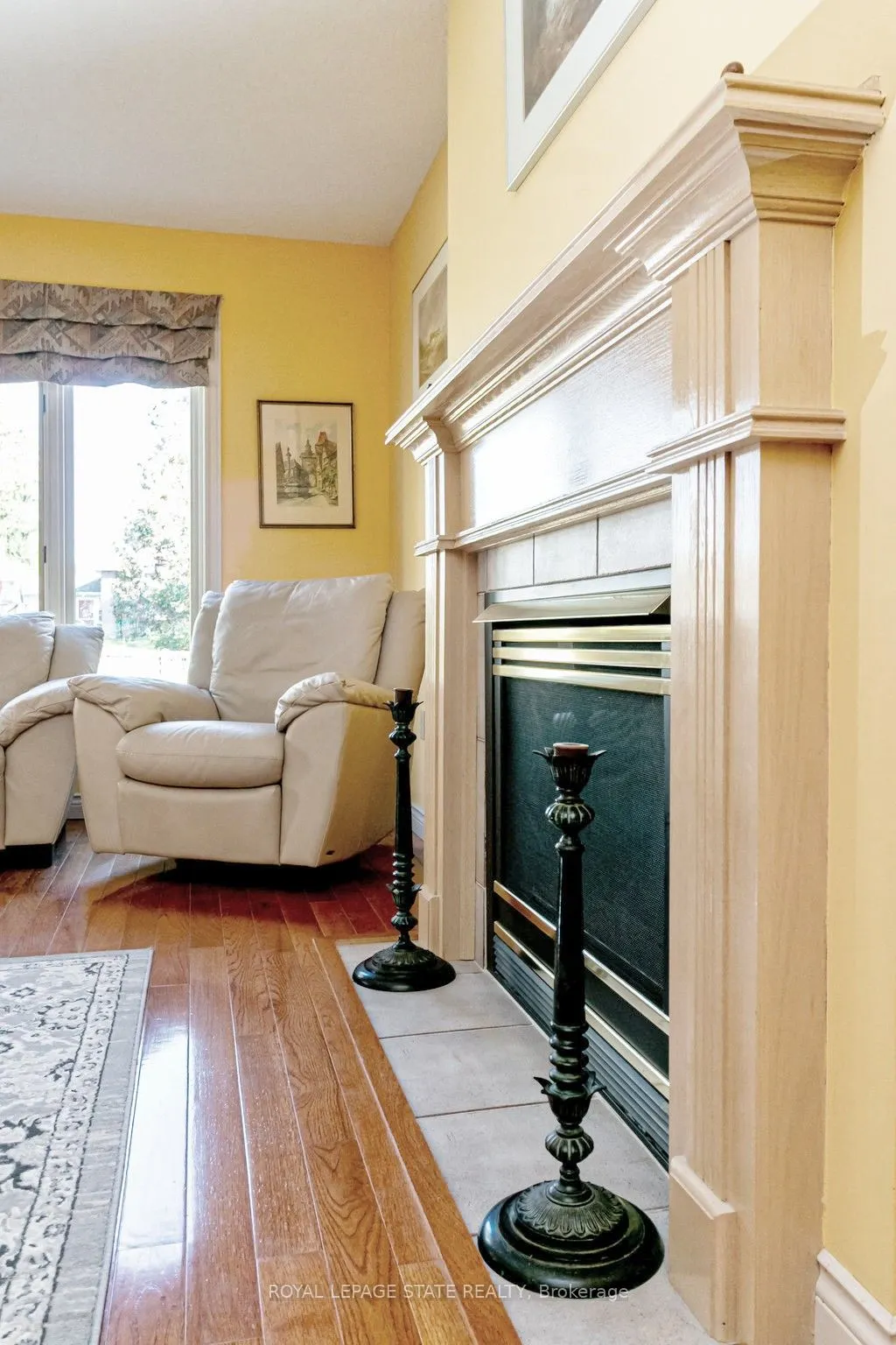 54 Falconridge Drive