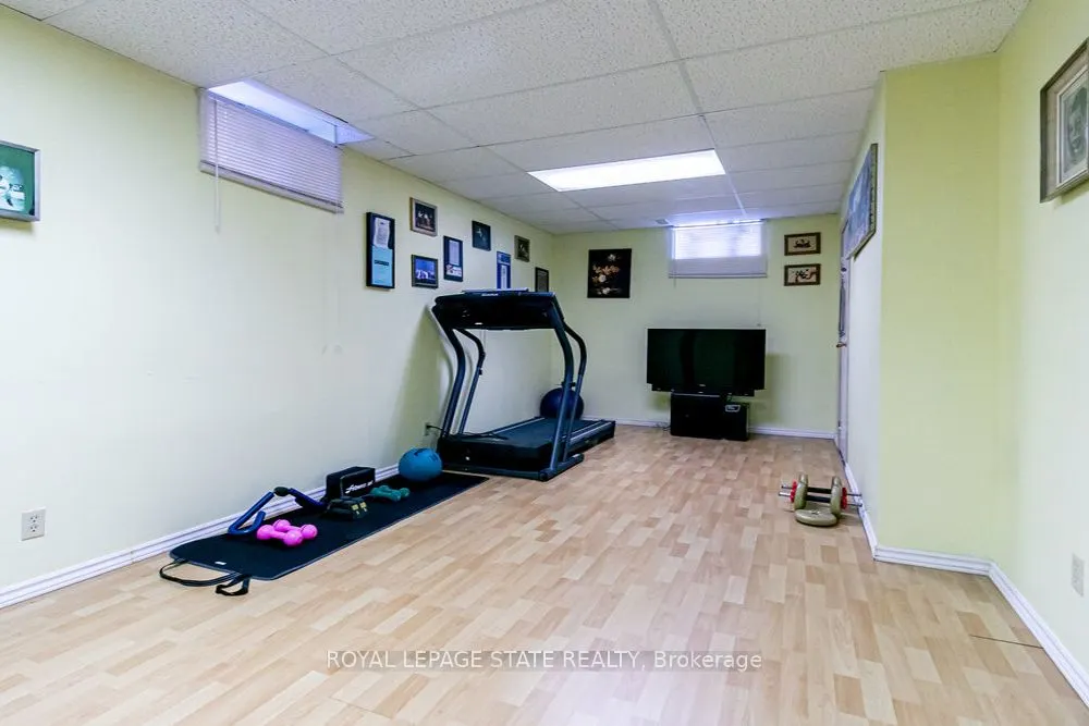 54 Falconridge Drive