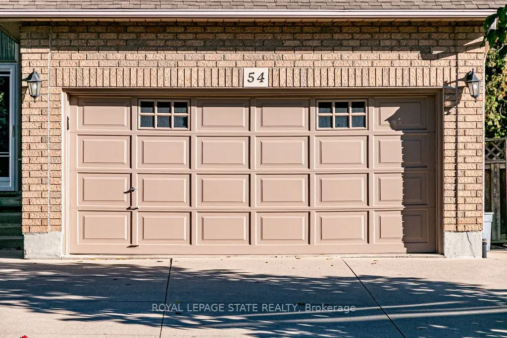 54 Falconridge Drive