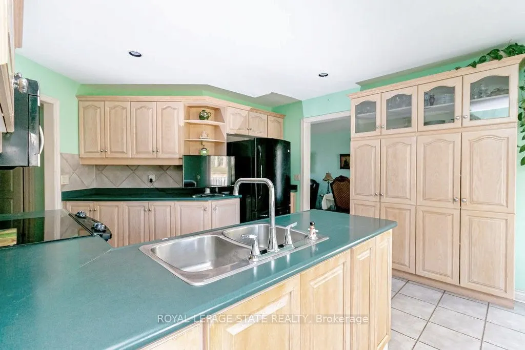 54 Falconridge Drive