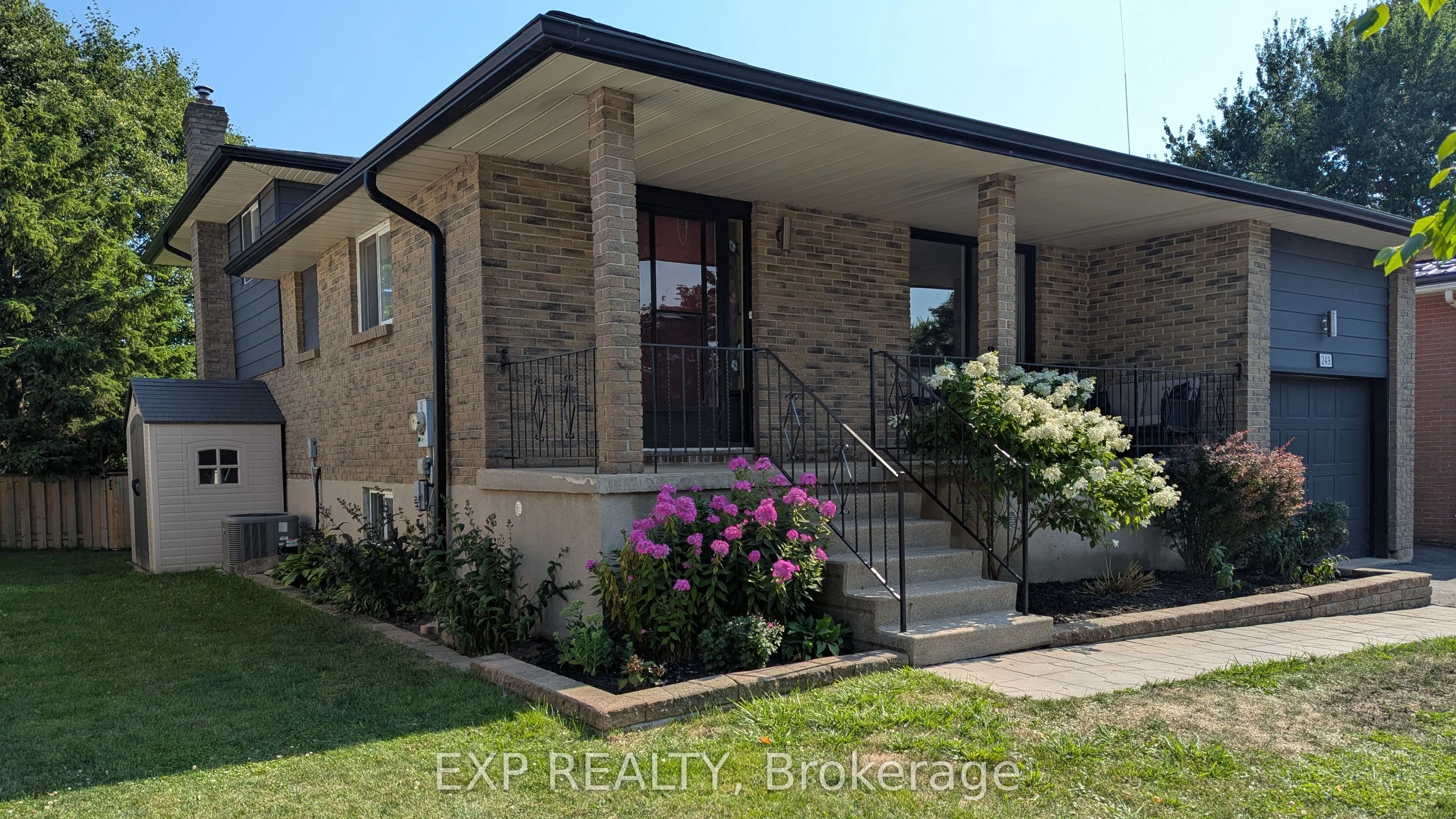 249 Whitelock Street