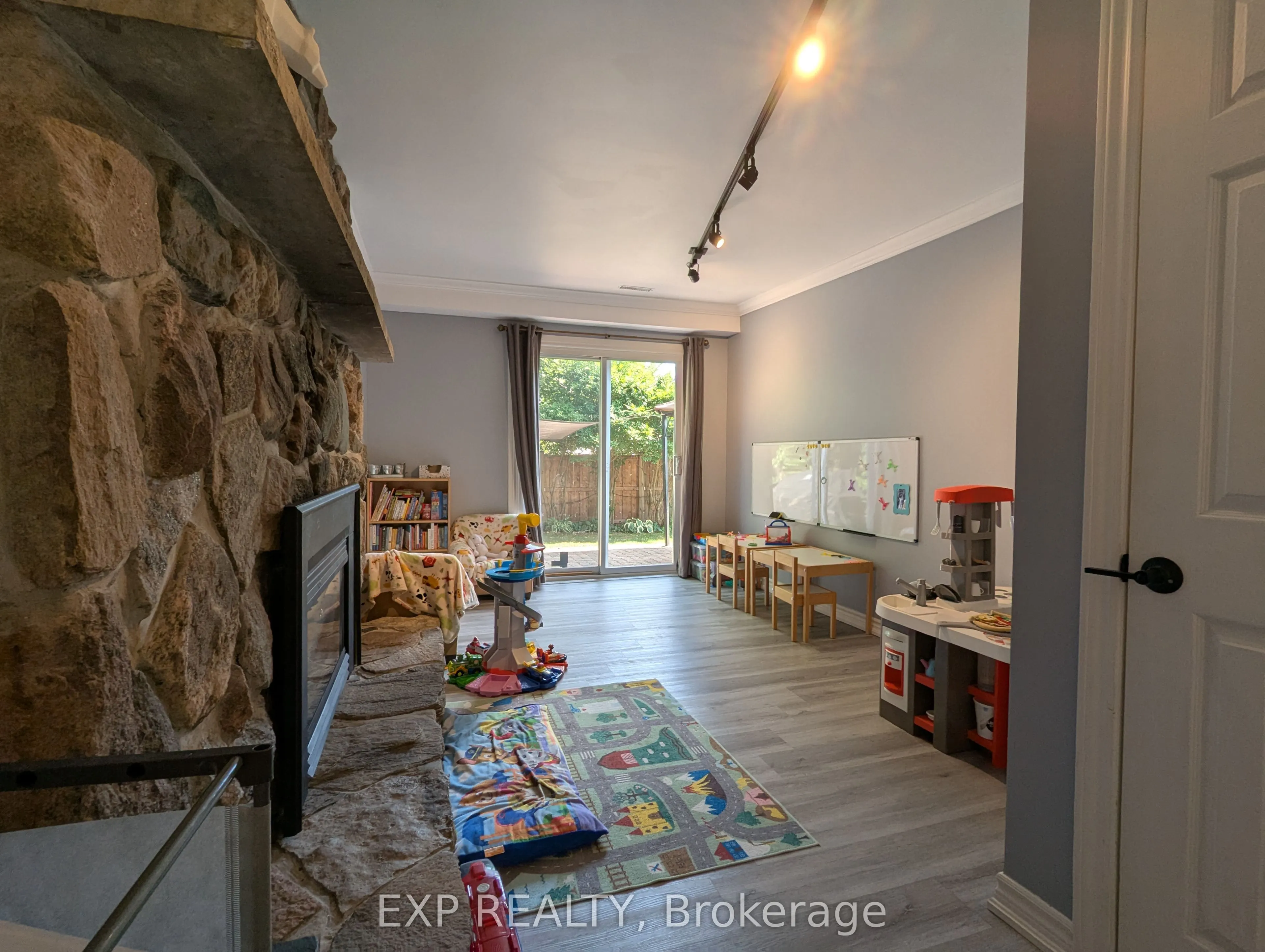 249 Whitelock Street