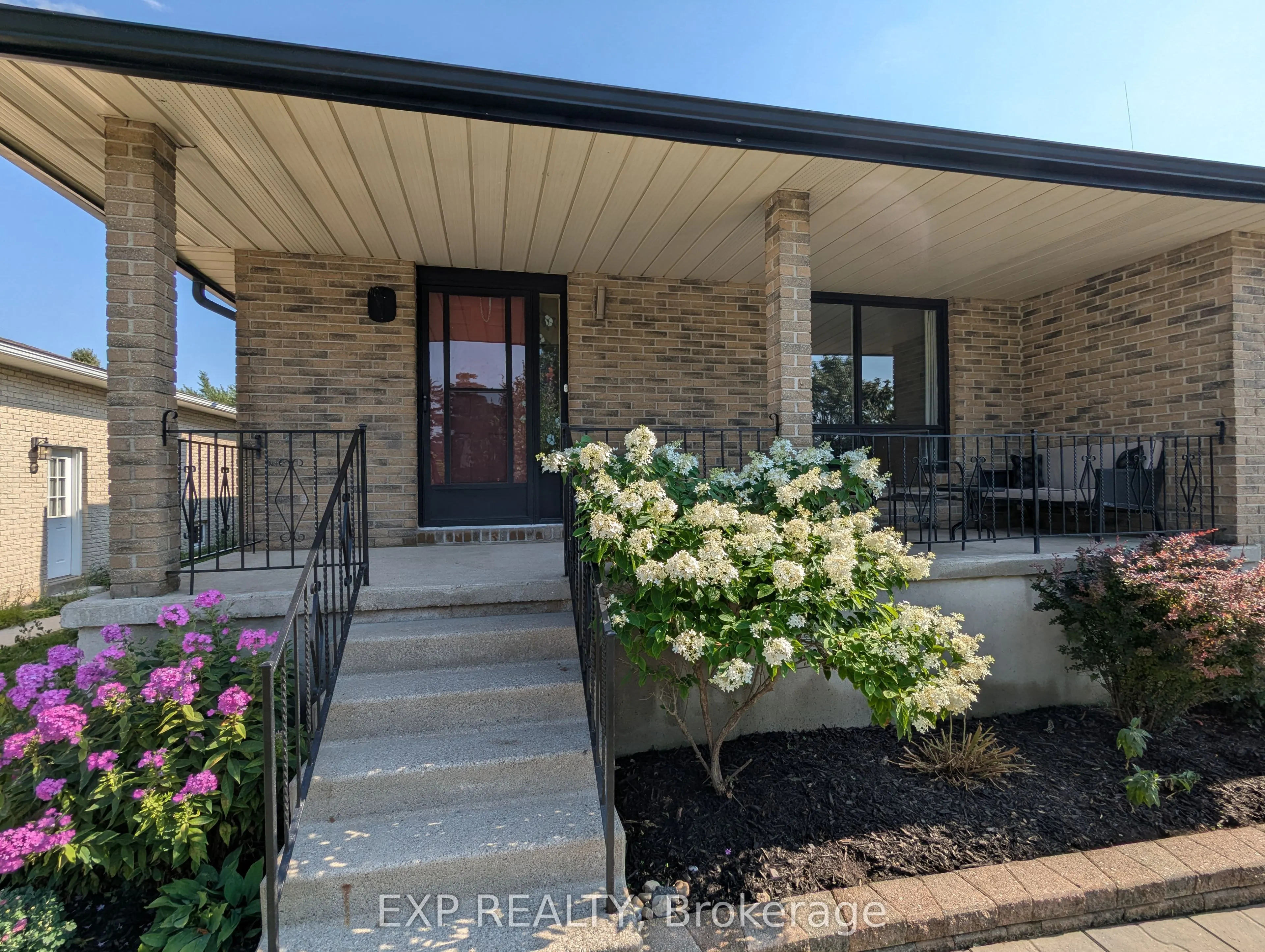 249 Whitelock Street