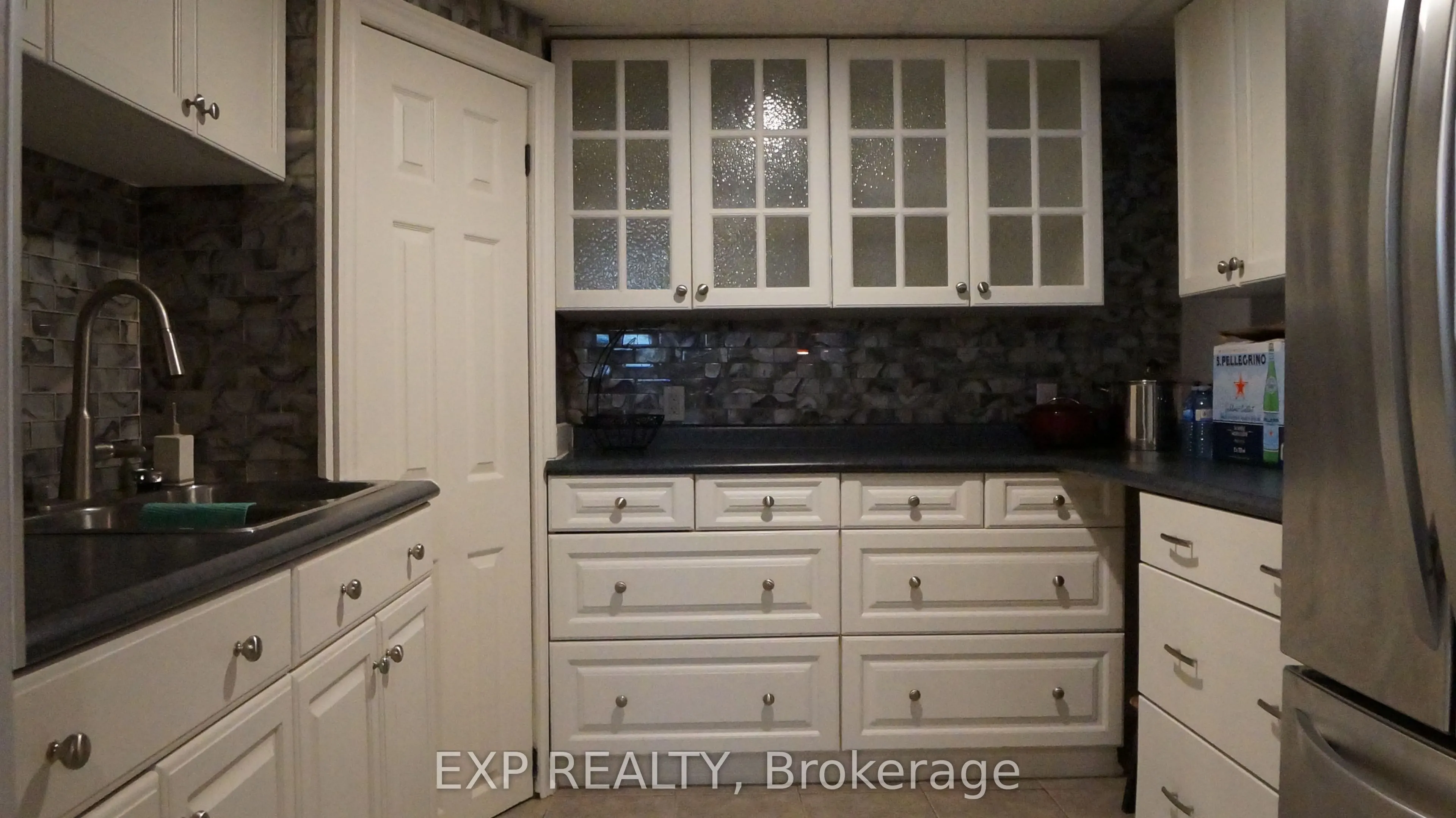 249 Whitelock Street