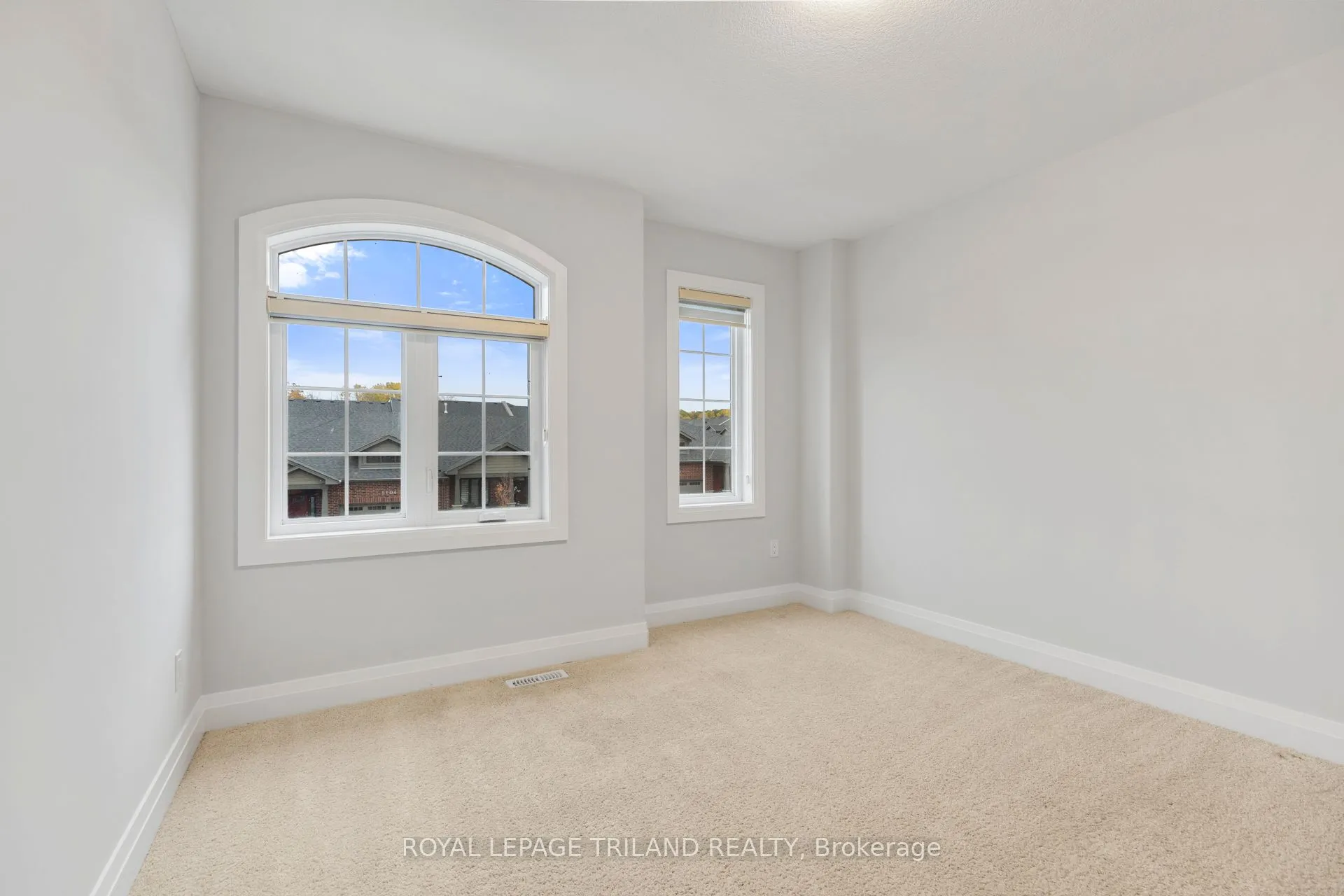 1091 Upperpoint Avenue