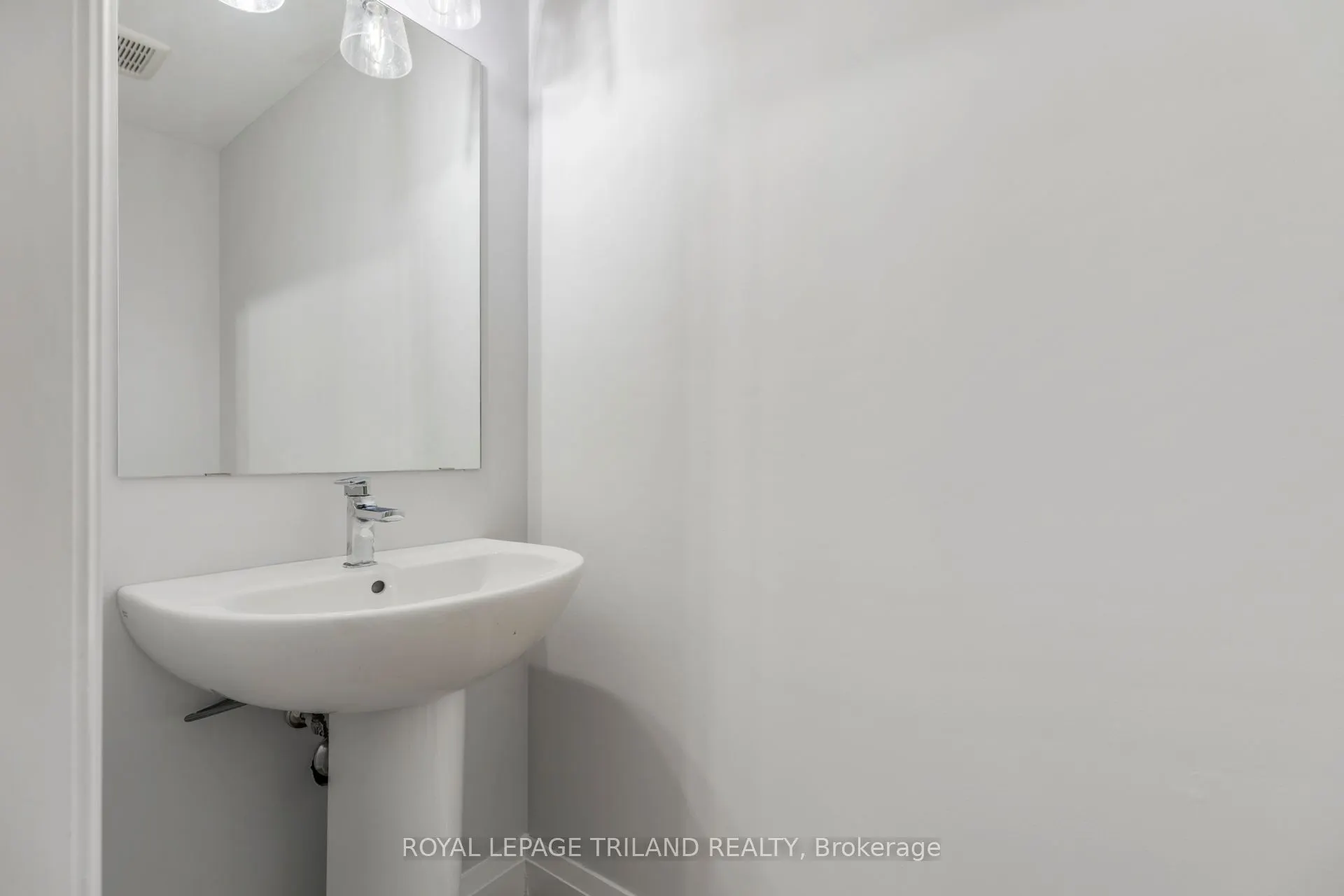 1091 Upperpoint Avenue