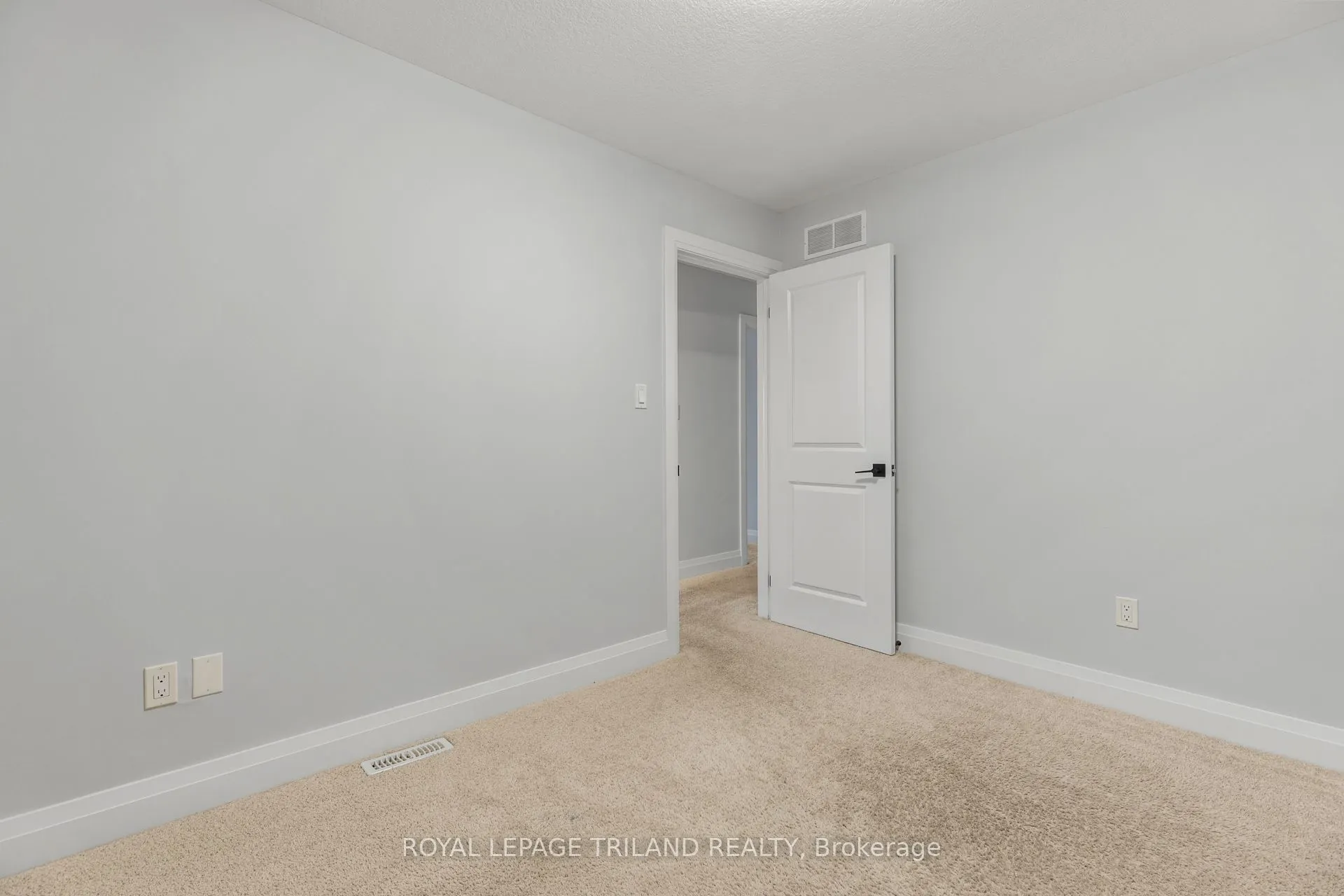 1091 Upperpoint Avenue