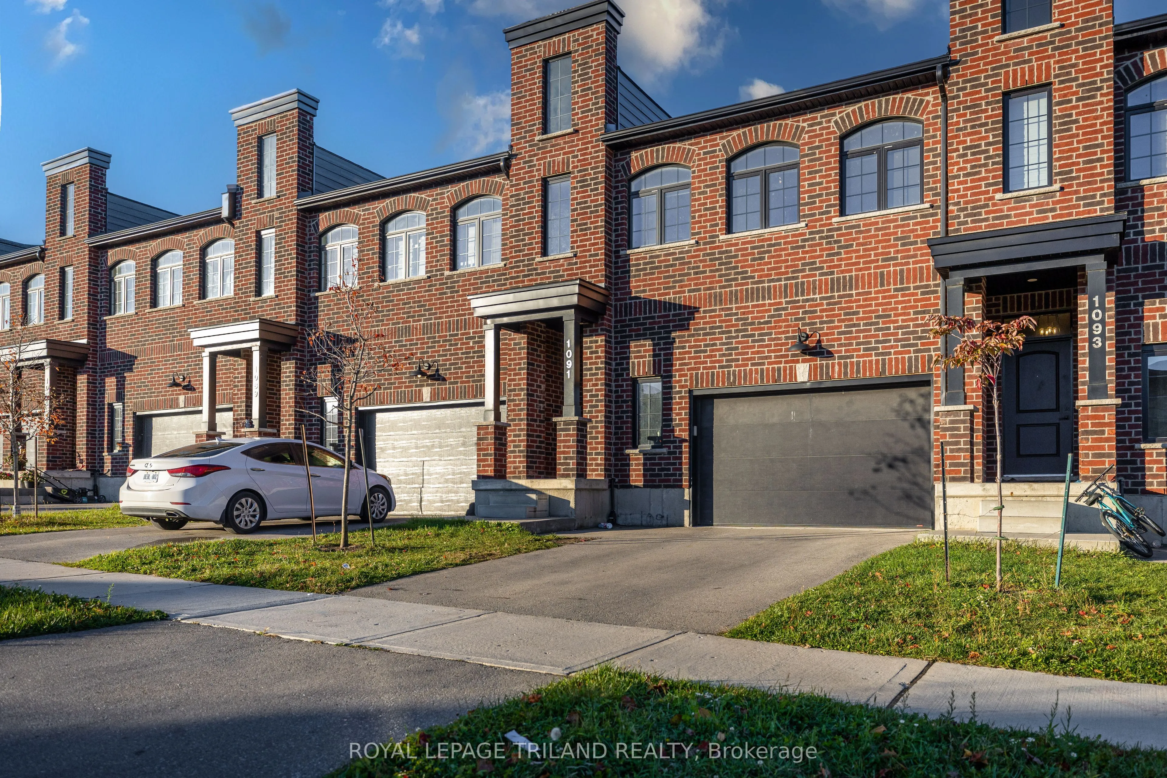 1091 Upperpoint Avenue