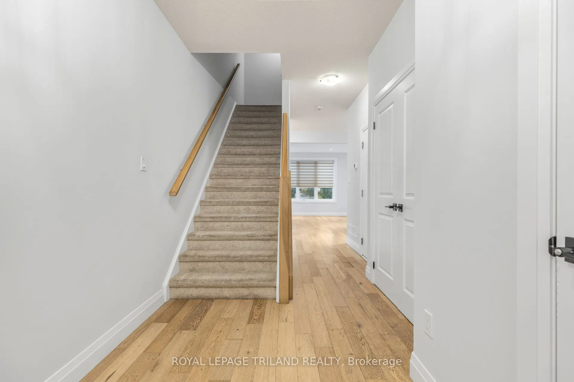 1091 Upperpoint Avenue