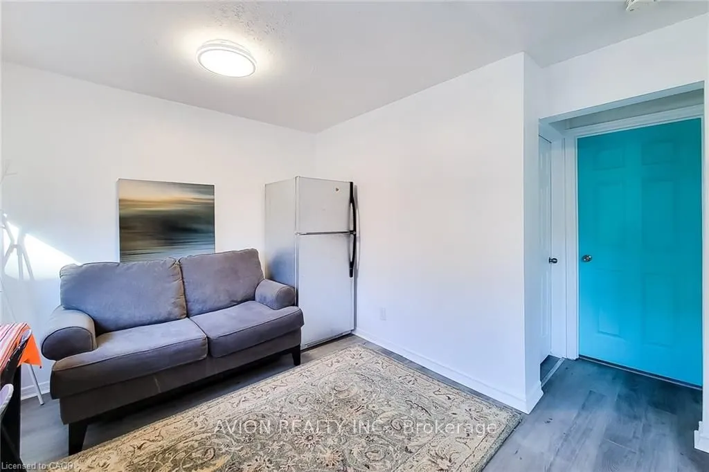 26 BARTON Street W, #1