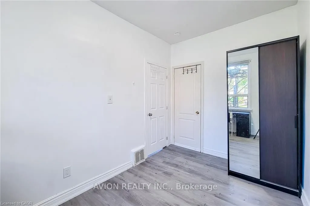 26 BARTON Street W, #1