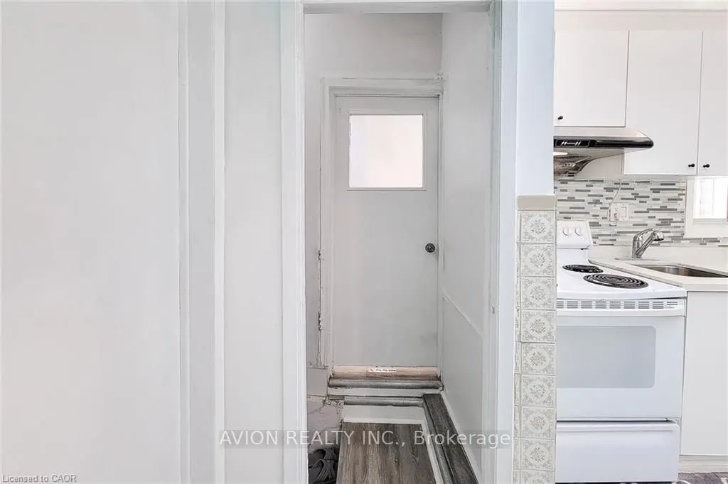 26 BARTON Street W, #2