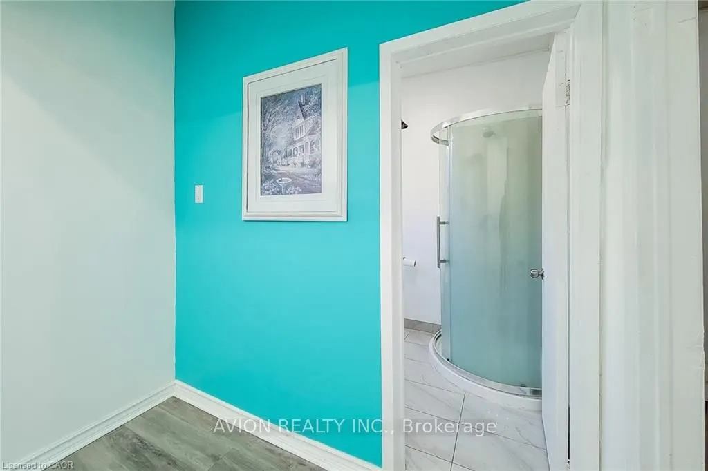 26 BARTON Street W, #2