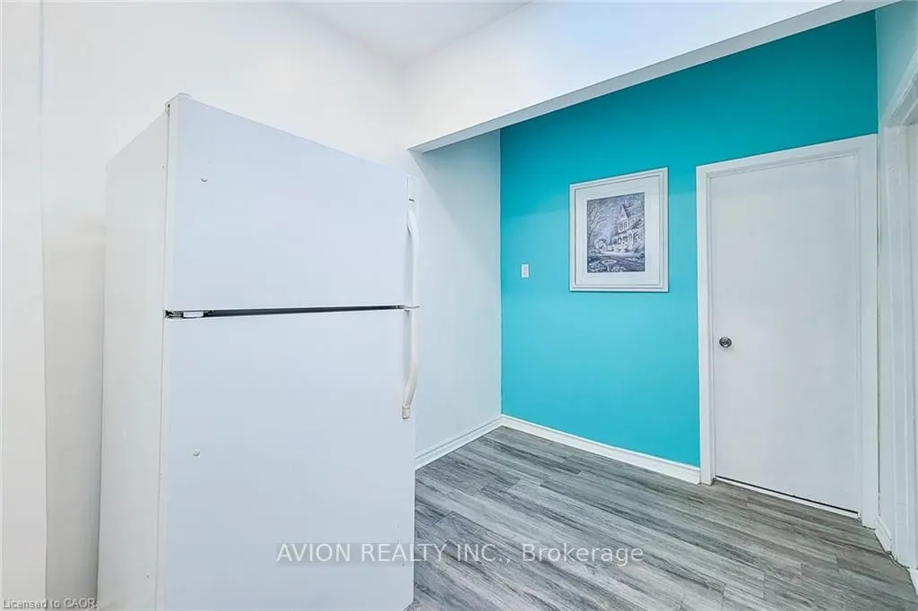 26 BARTON Street W, #2