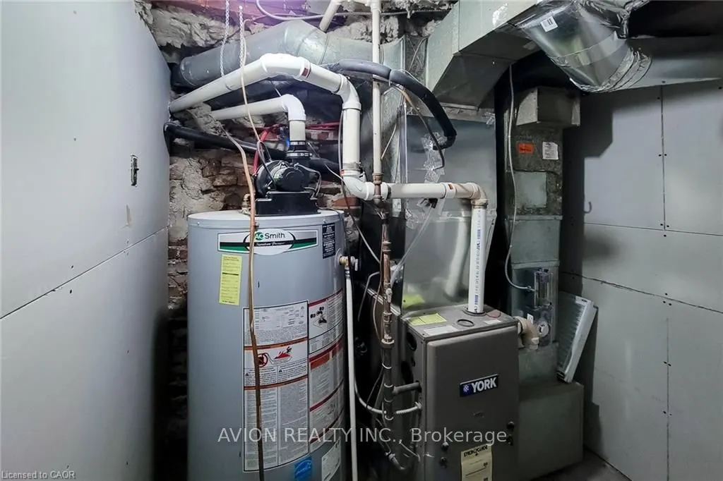 26 BARTON Street W, #2