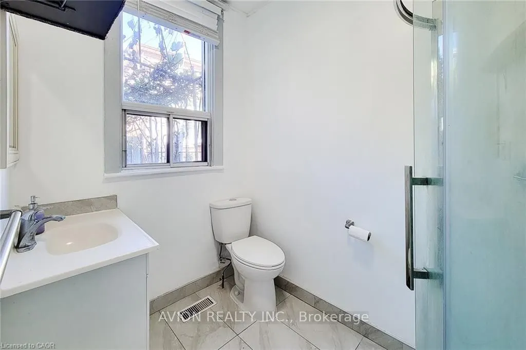 26 BARTON Street W, #2