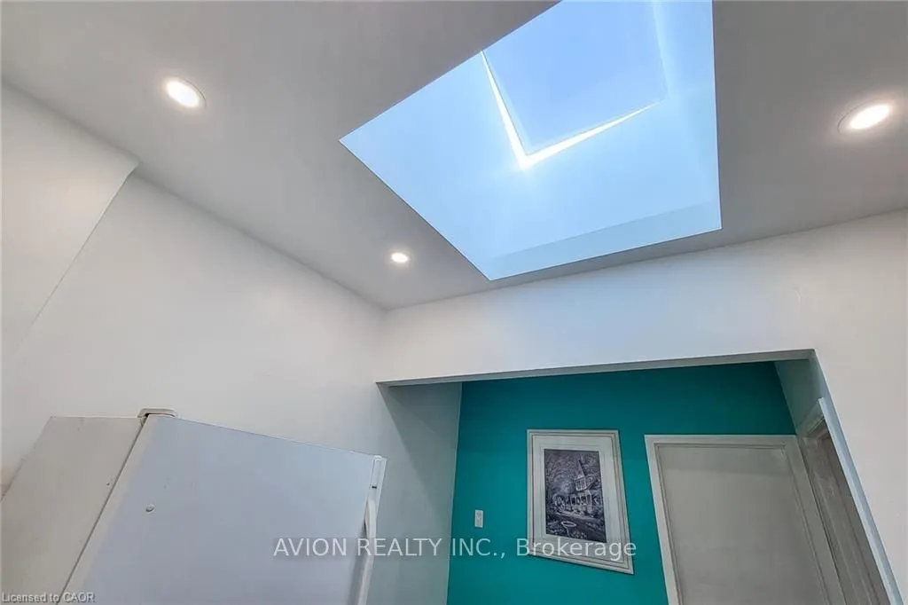 26 BARTON Street W, #2