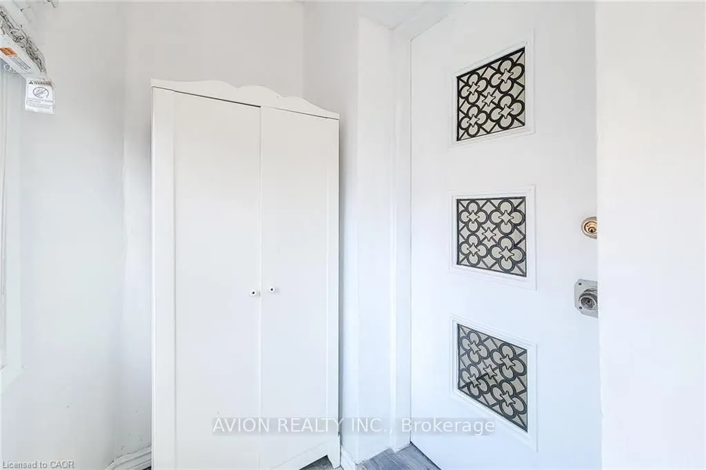 26 BARTON Street W, #2