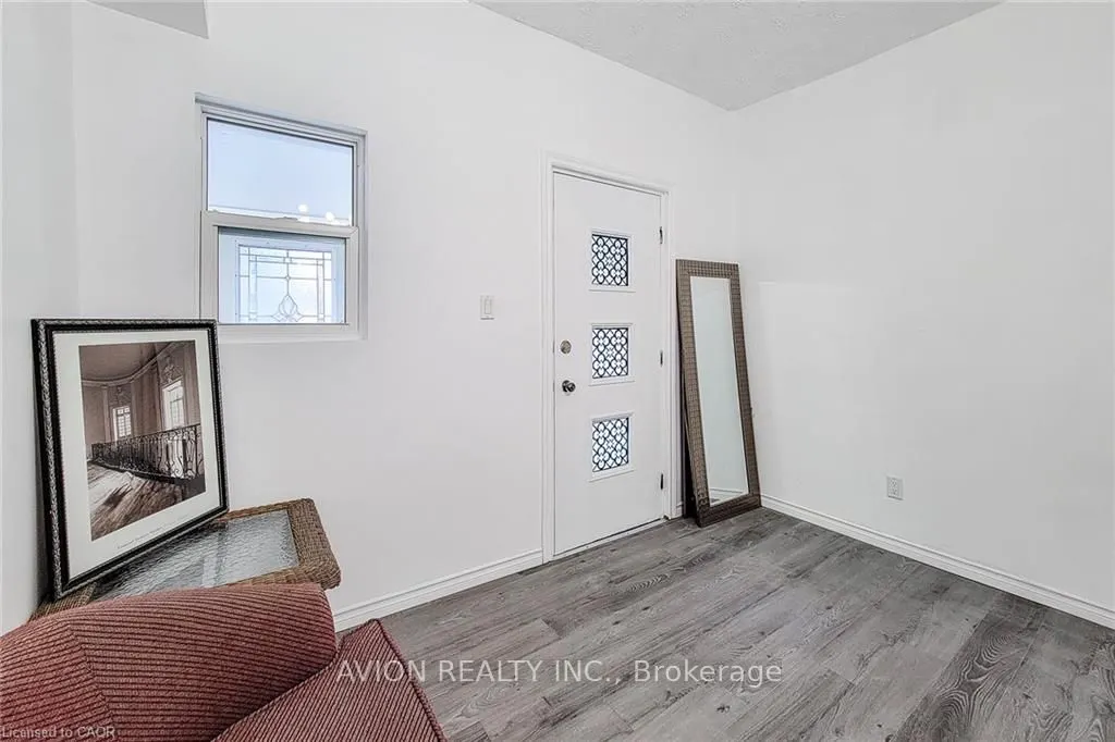 26 BARTON Street W, #2