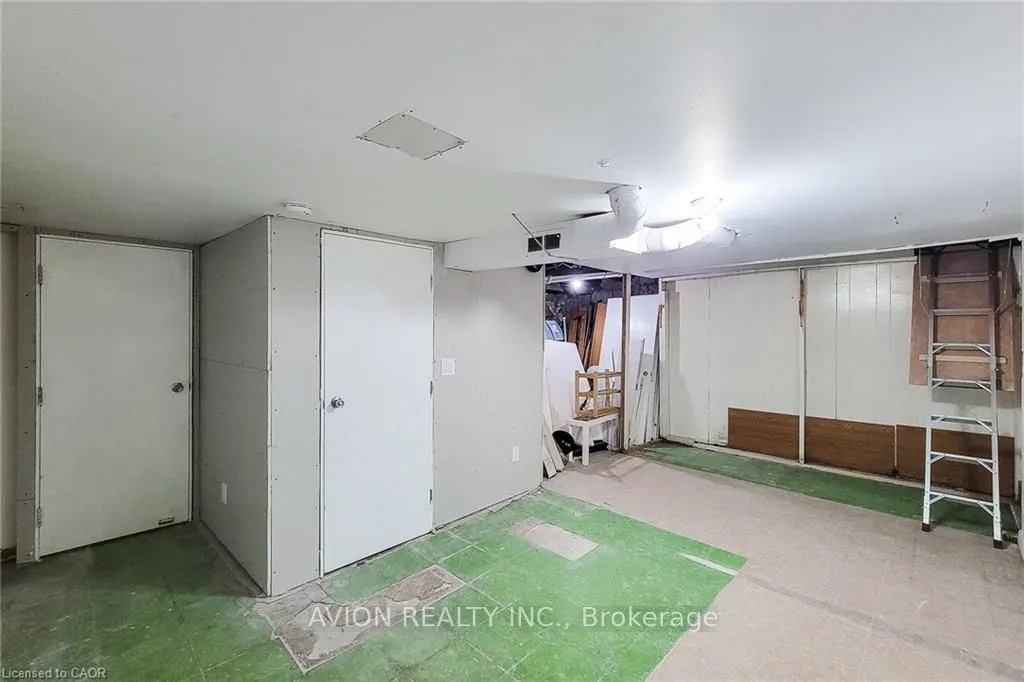 26 BARTON Street W, #2