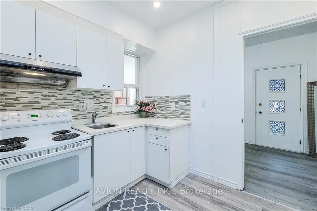 26 BARTON Street W, #2