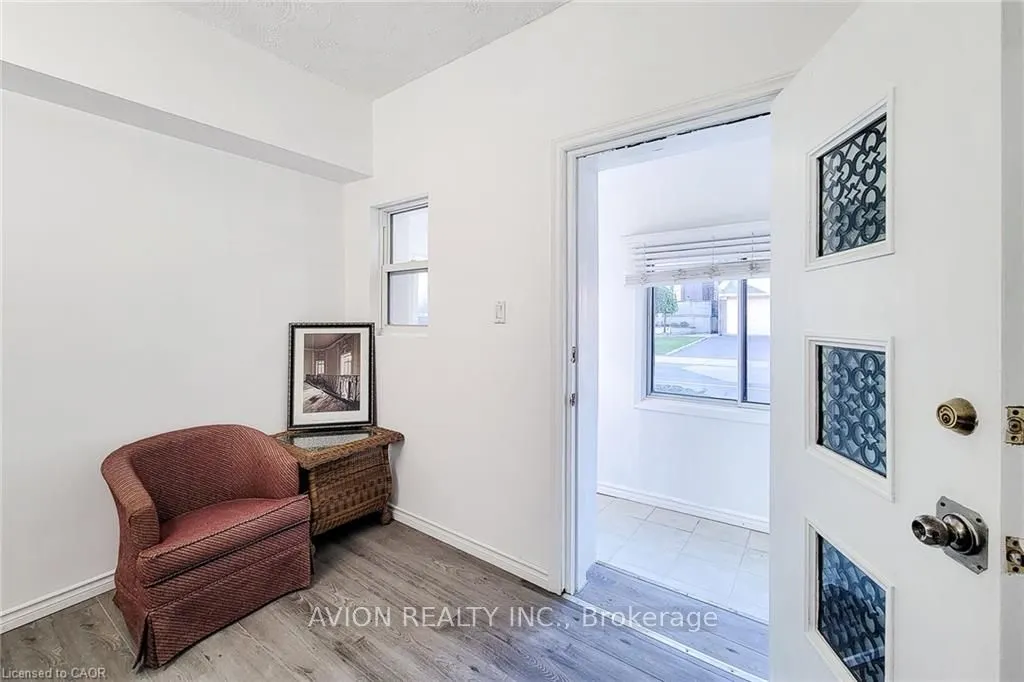 26 BARTON Street W, #2