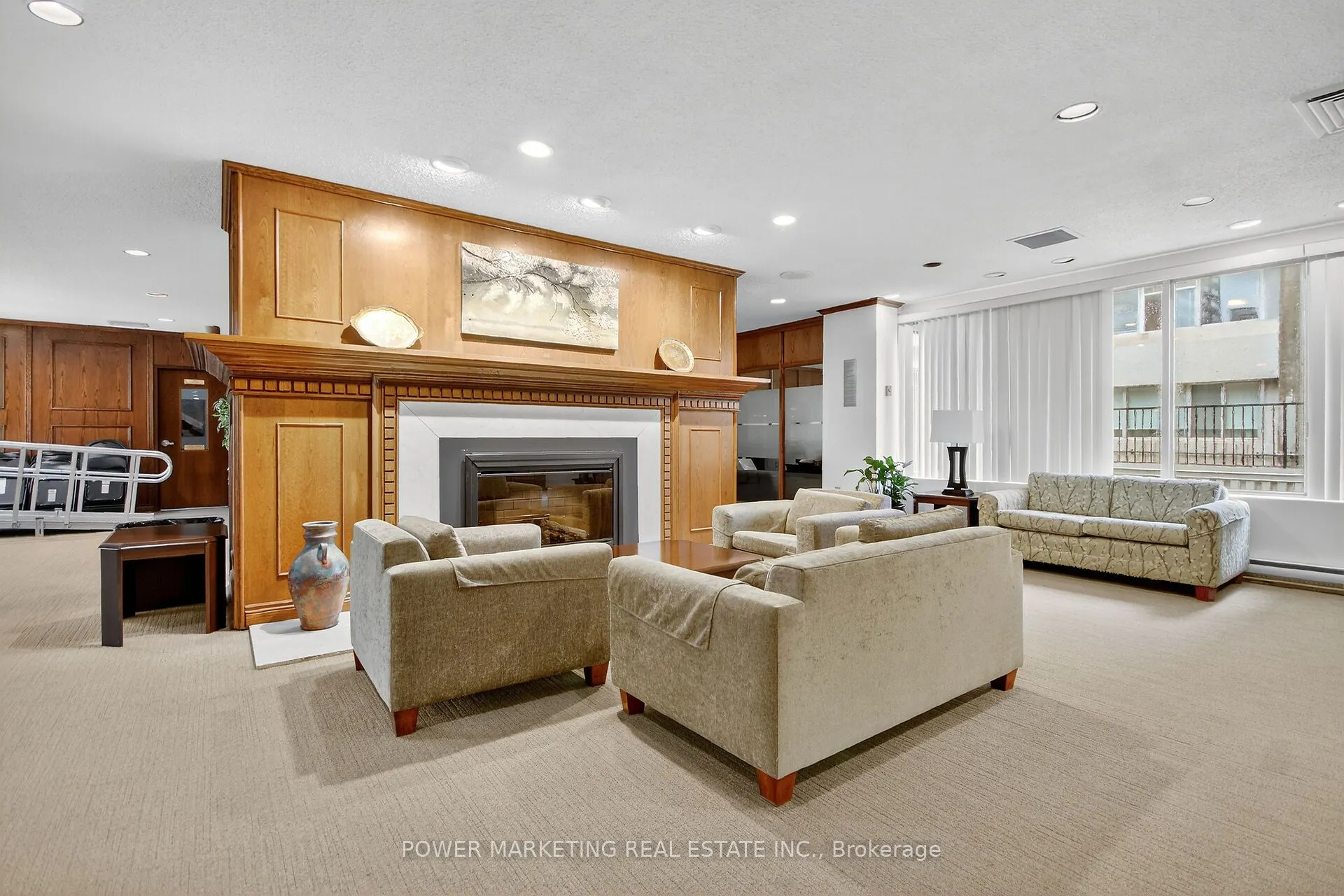 500 LAURIER Avenue W, #2806