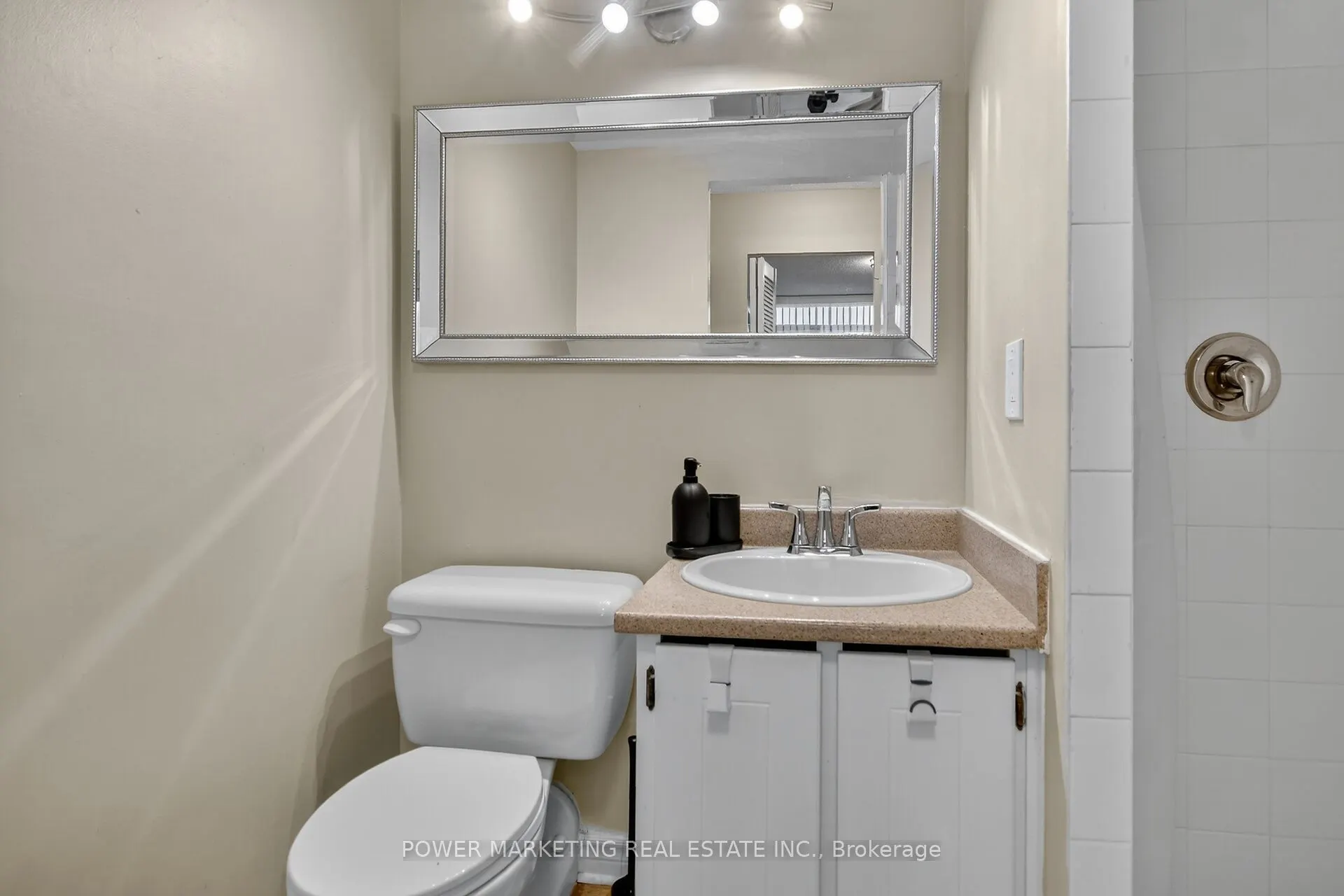 500 LAURIER Avenue W, #2806