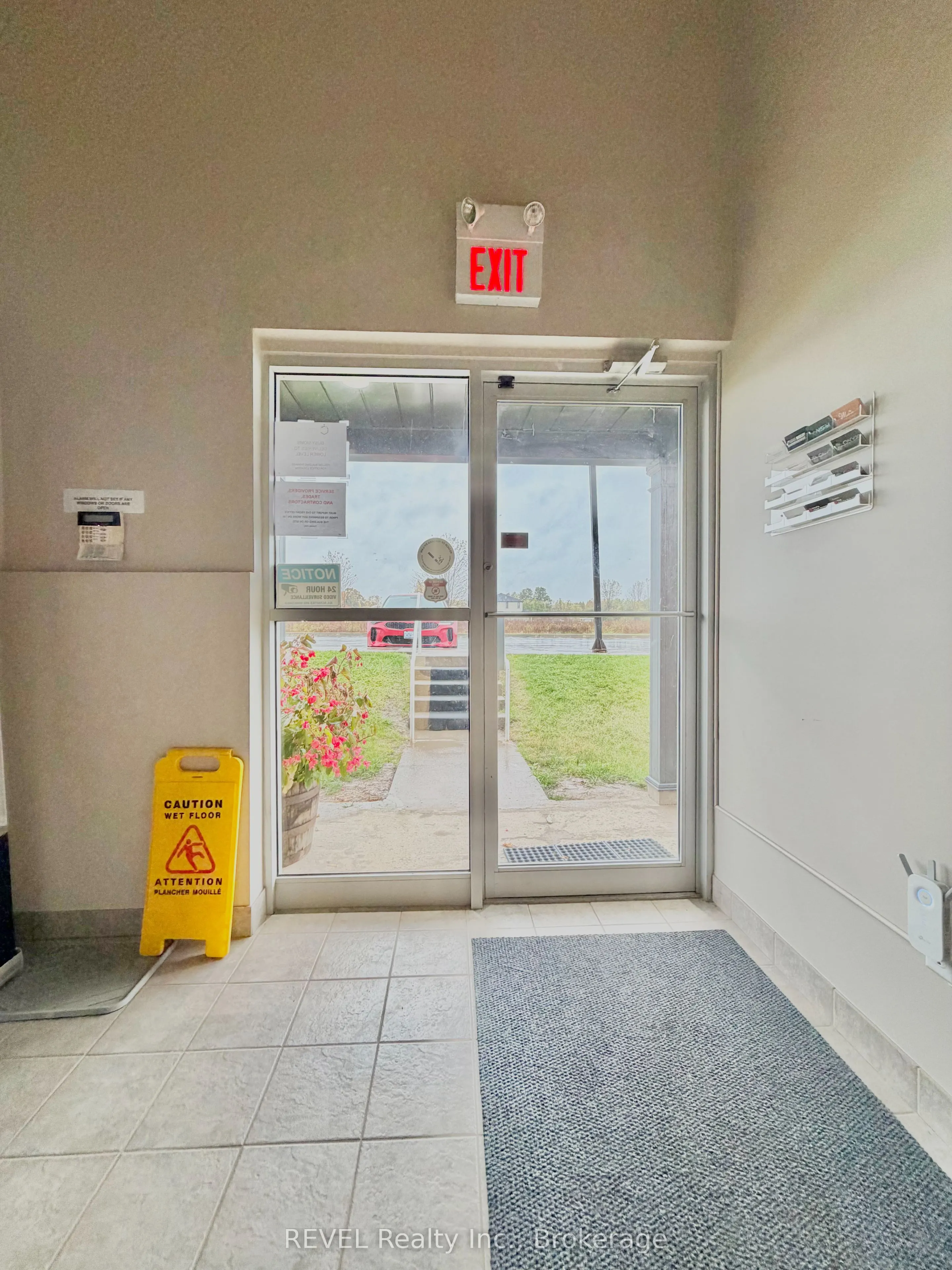 1789 Merrittville Highway, #9