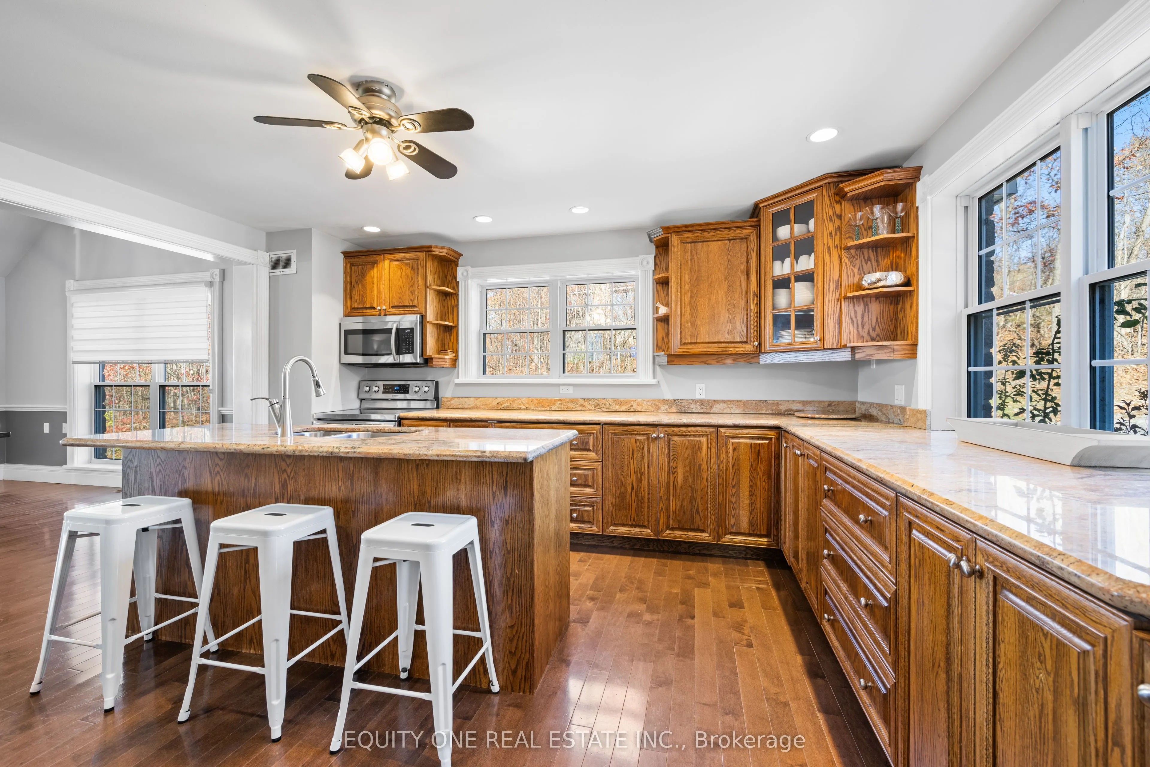 1099c Polar Bear Lane