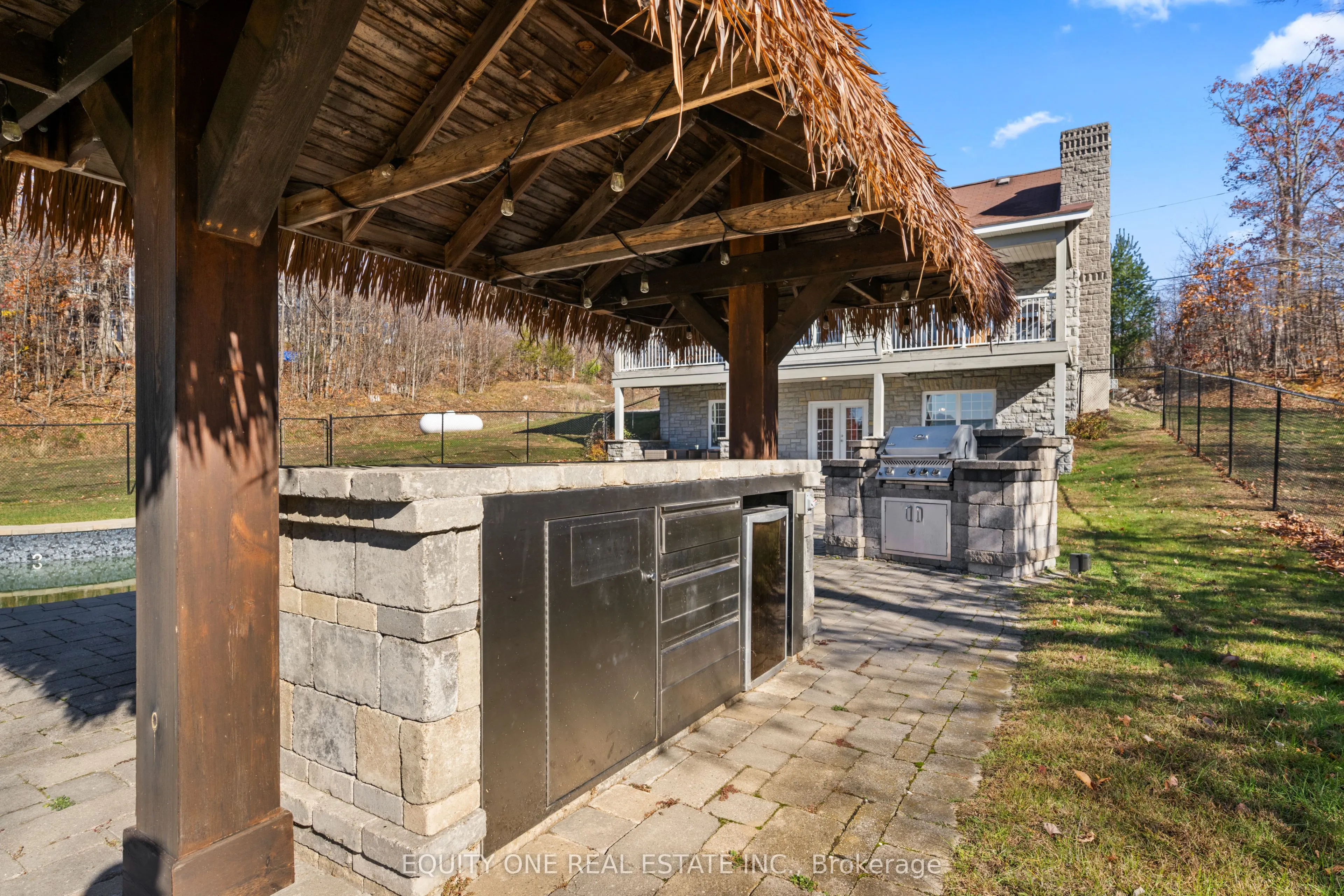 1099c Polar Bear Lane