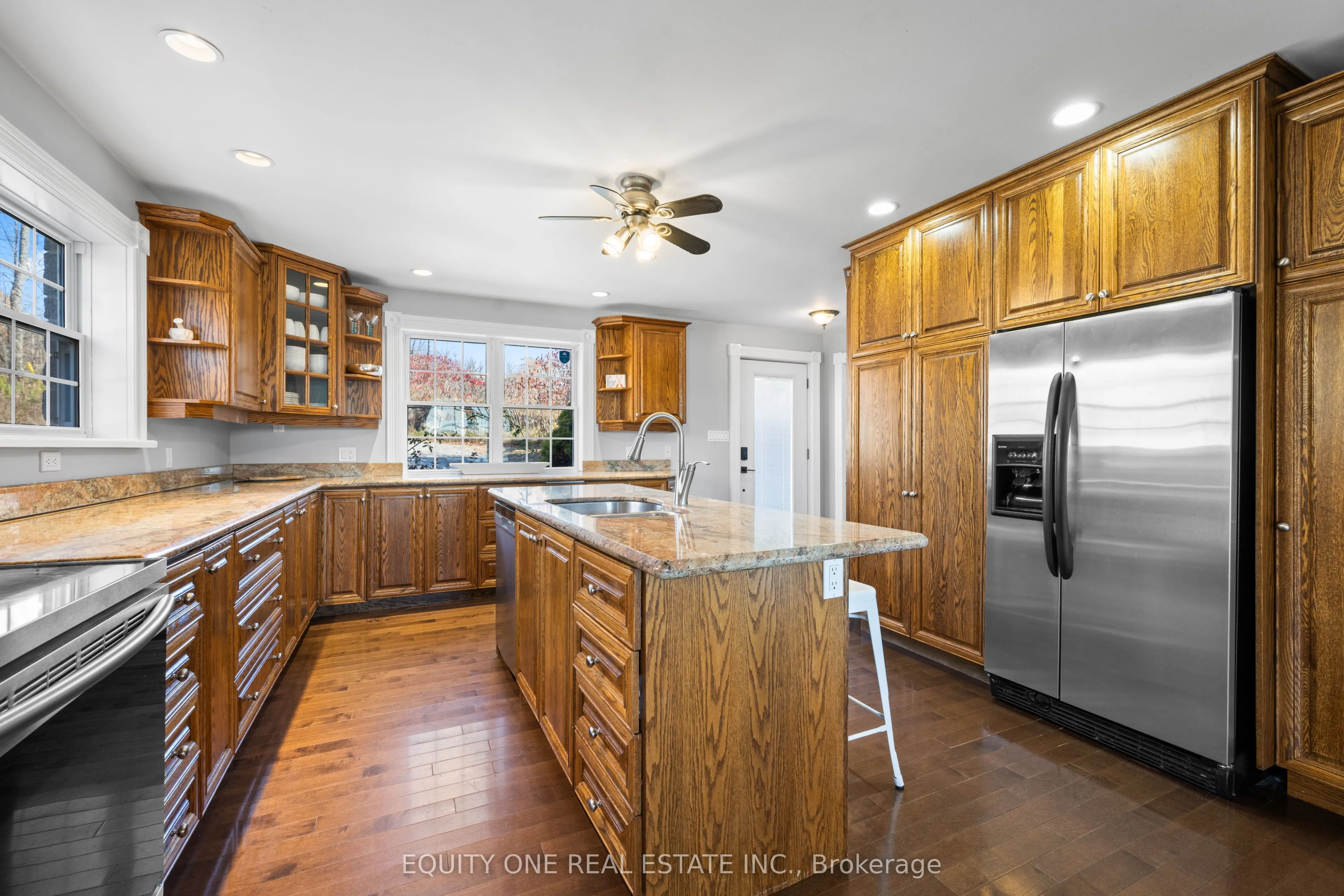 1099c Polar Bear Lane