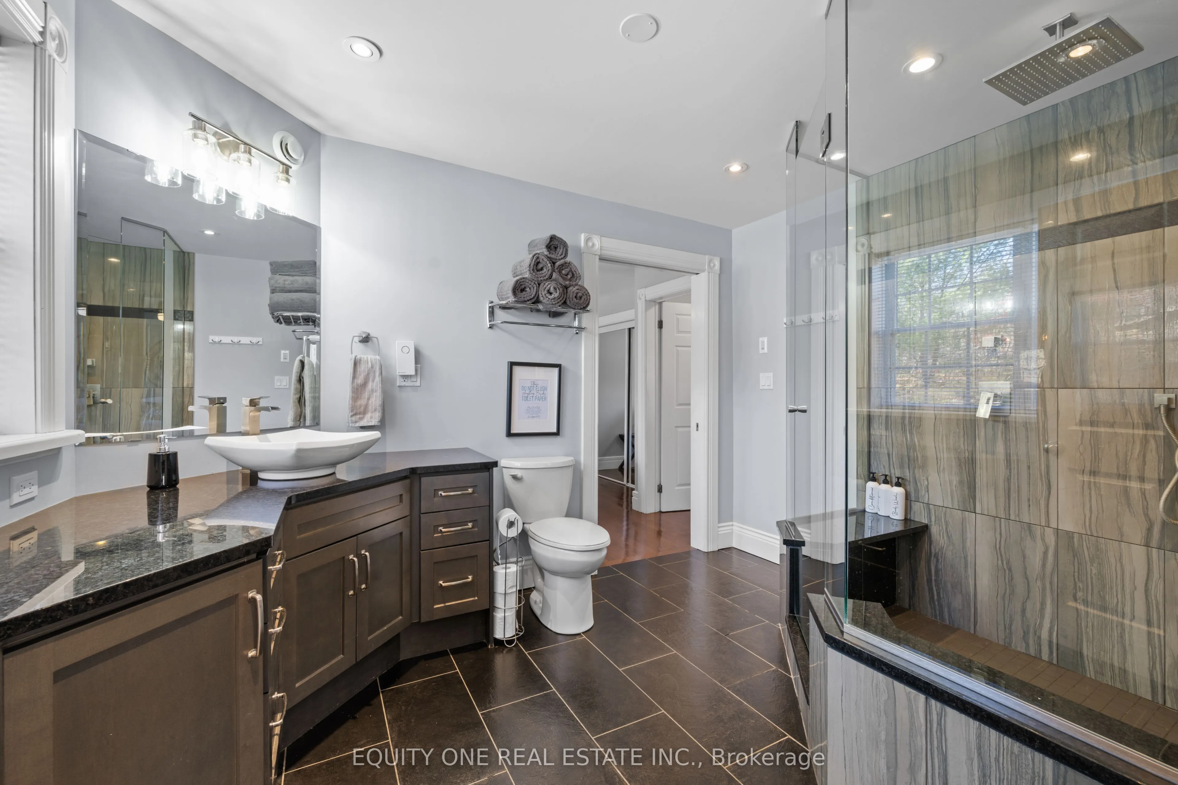 1099c Polar Bear Lane