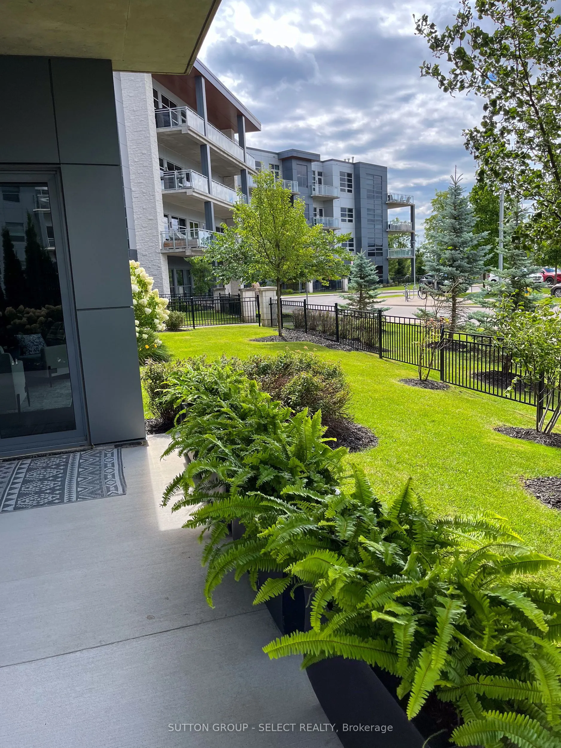 1705 Fiddlehead Place, #107