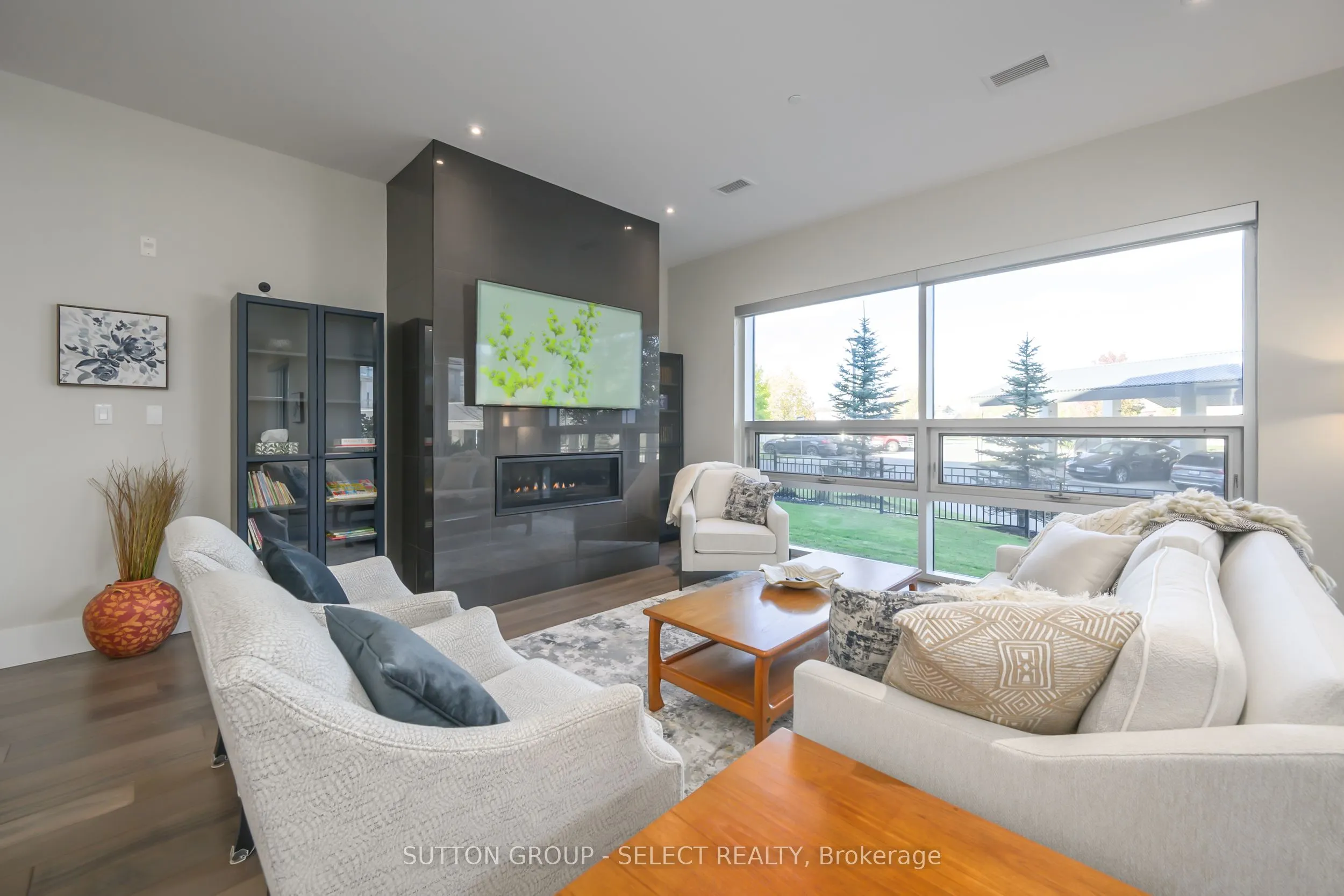 1705 Fiddlehead Place, #107