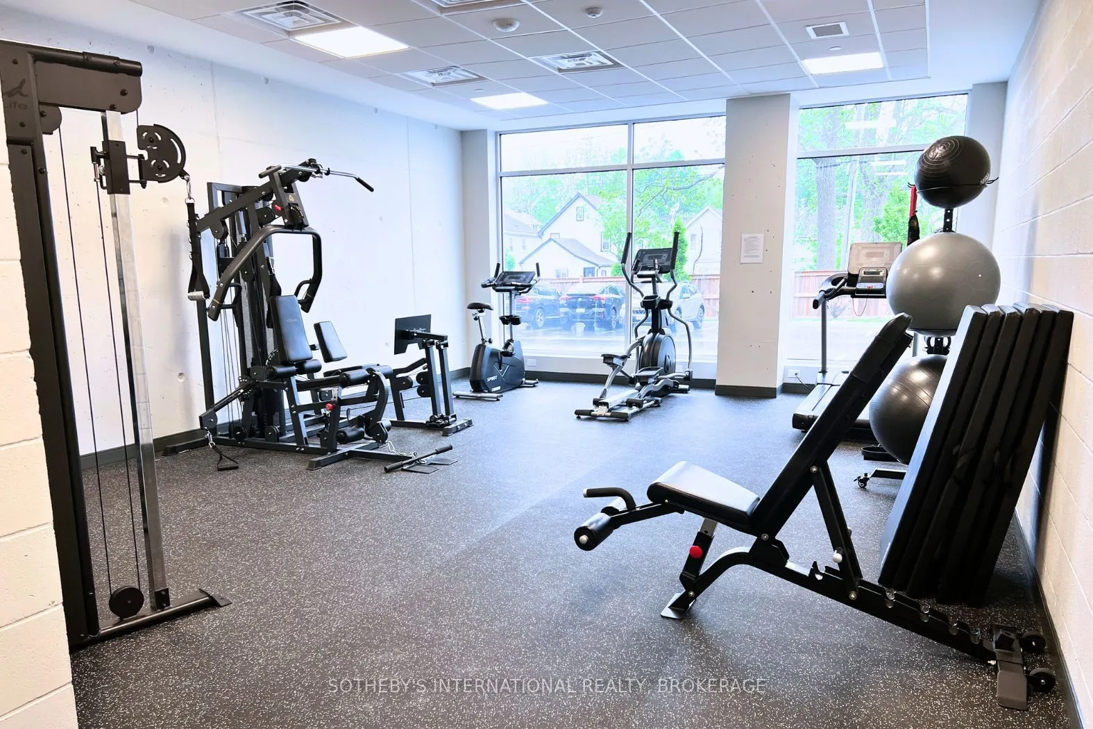 118 West Street, #707