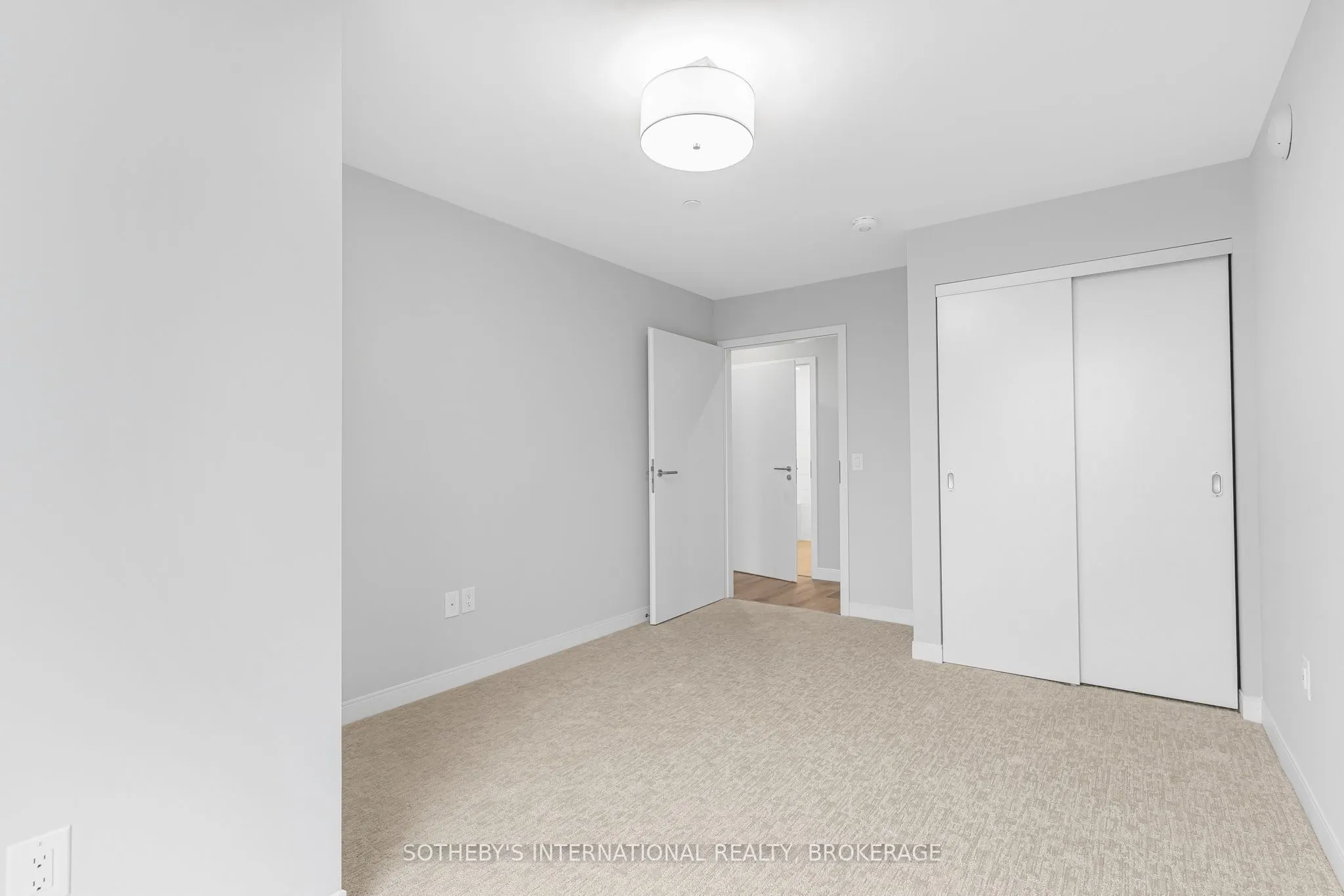 118 West Street, #707