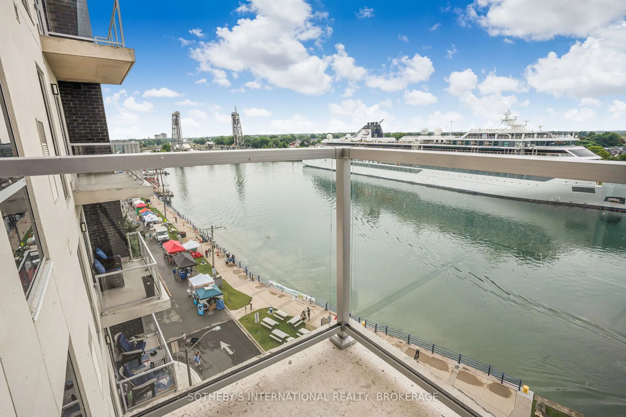 118 West Street, #707