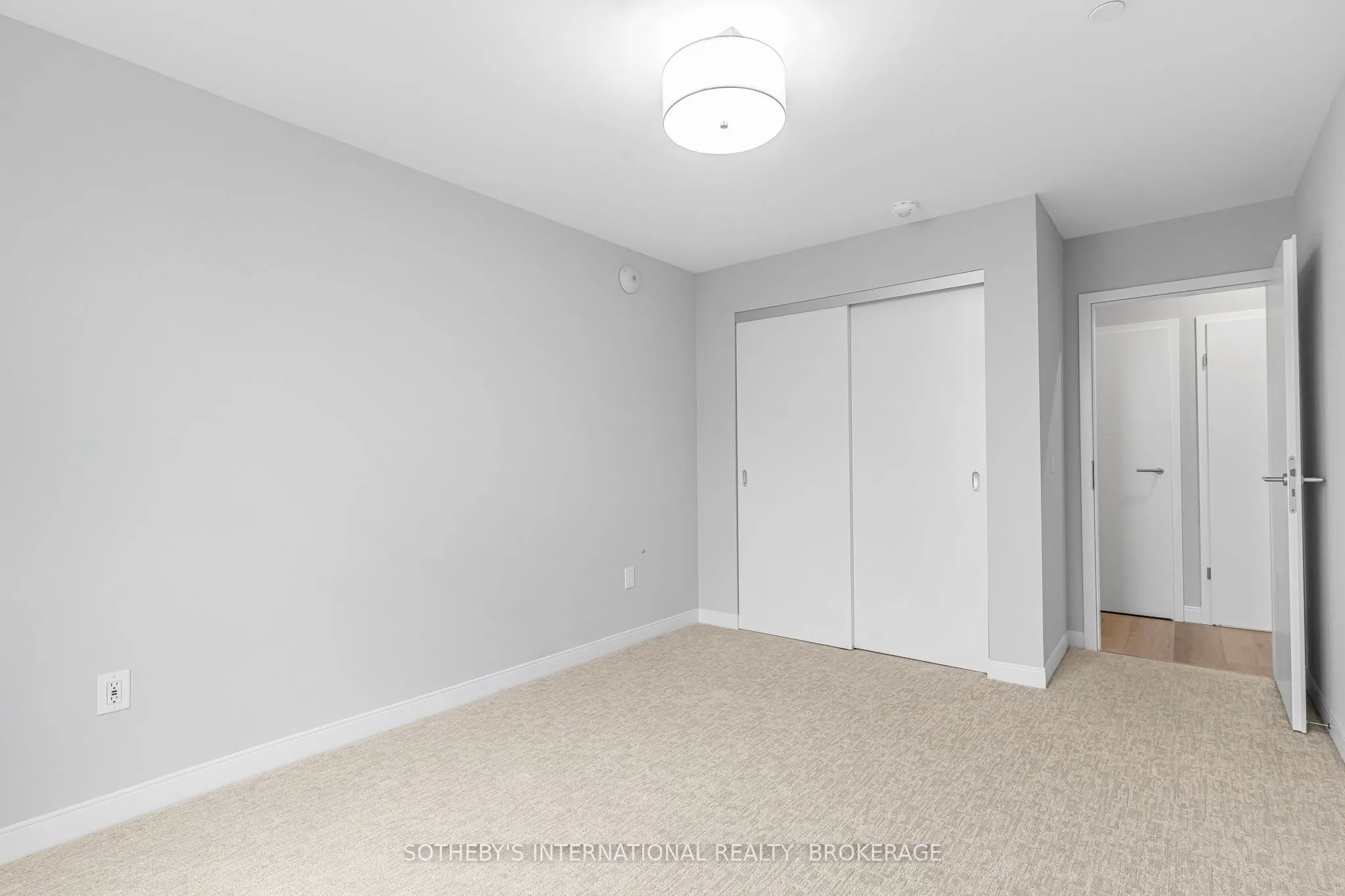 118 West Street, #707