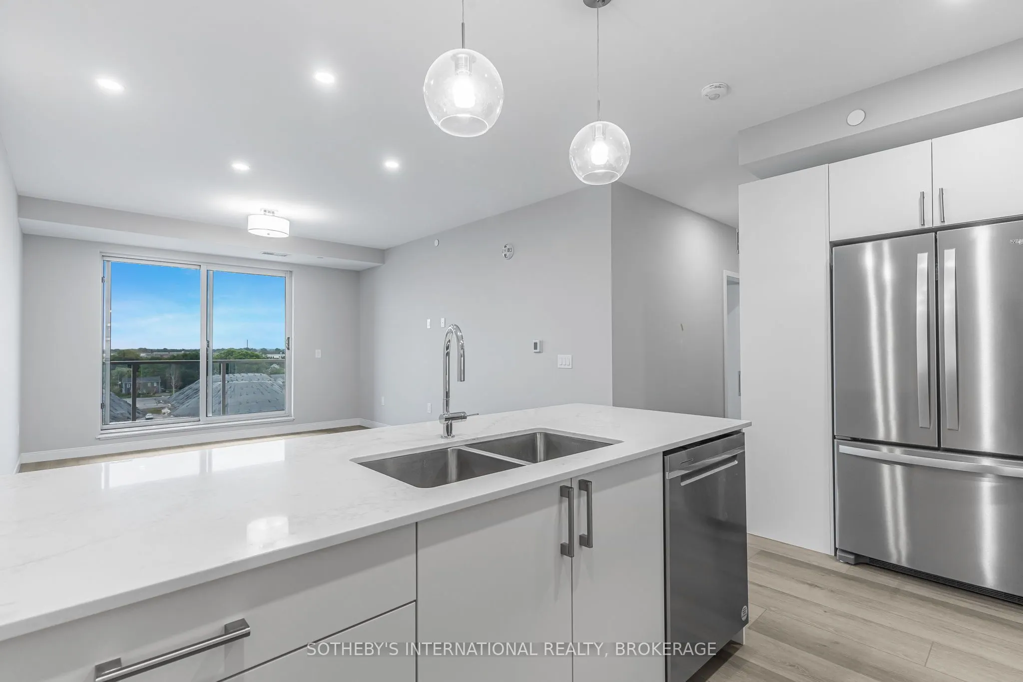 118 West Street, #707