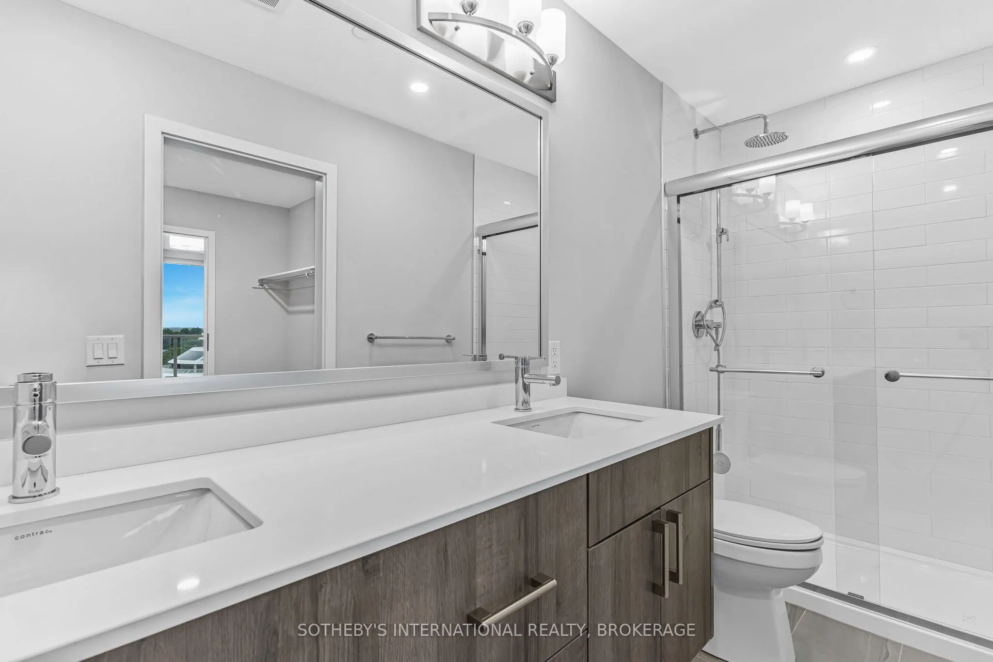 118 West Street, #707