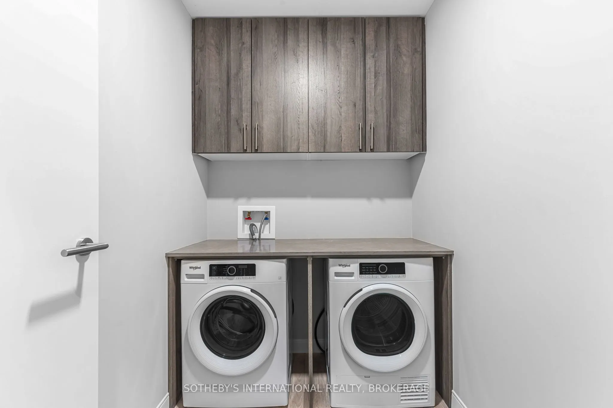 118 West Street, #707