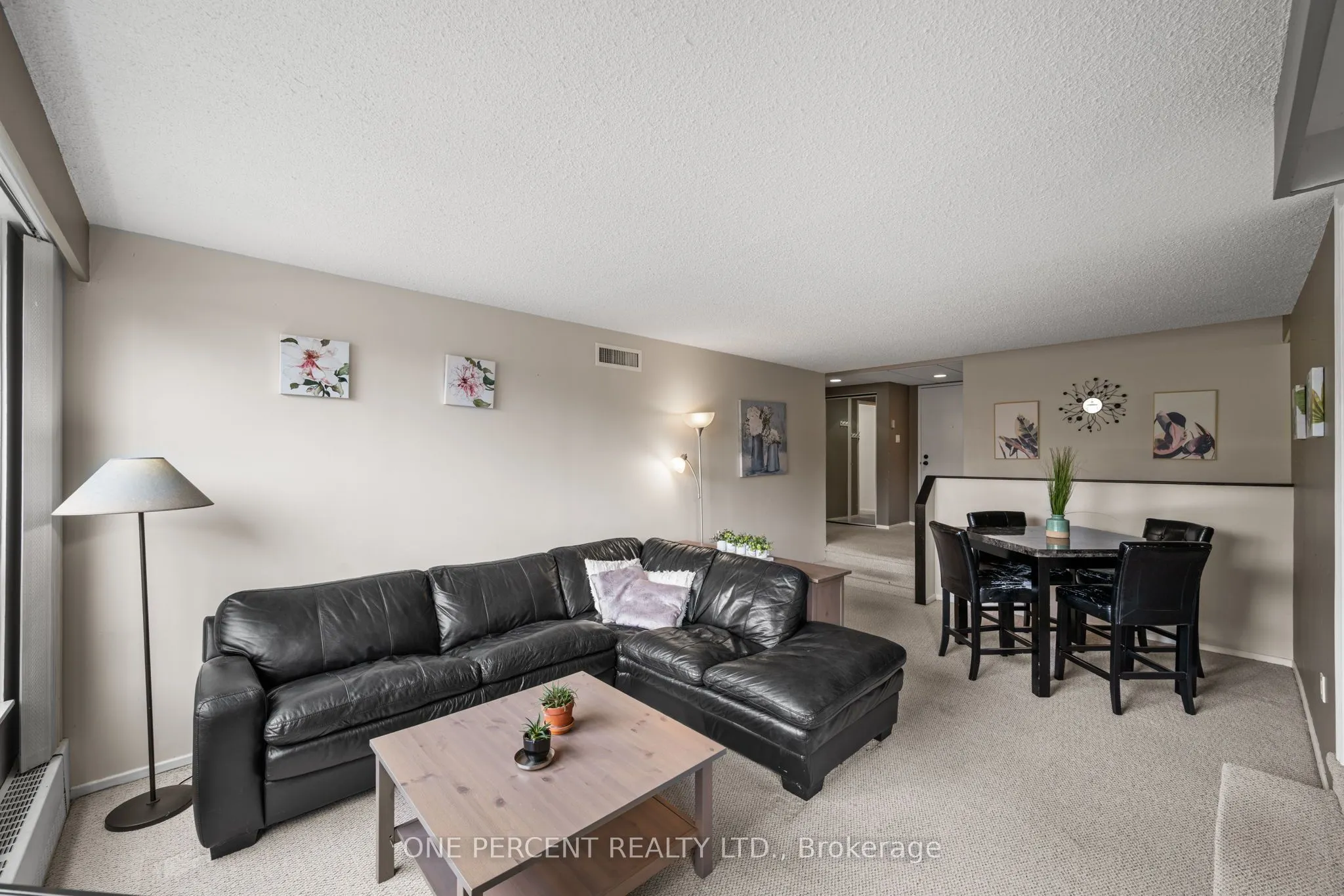 373 Laurier Avenue E, #201