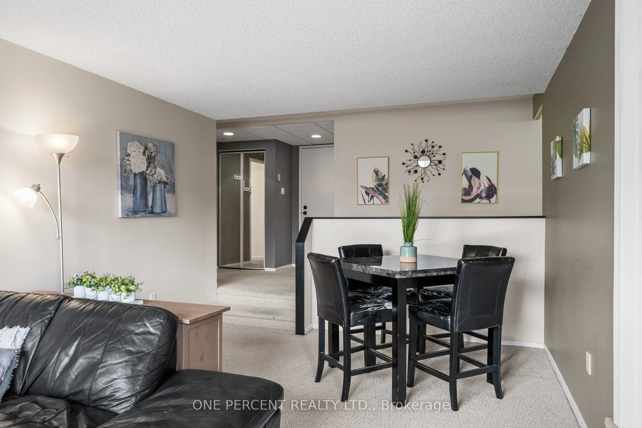 373 Laurier Avenue E, #201