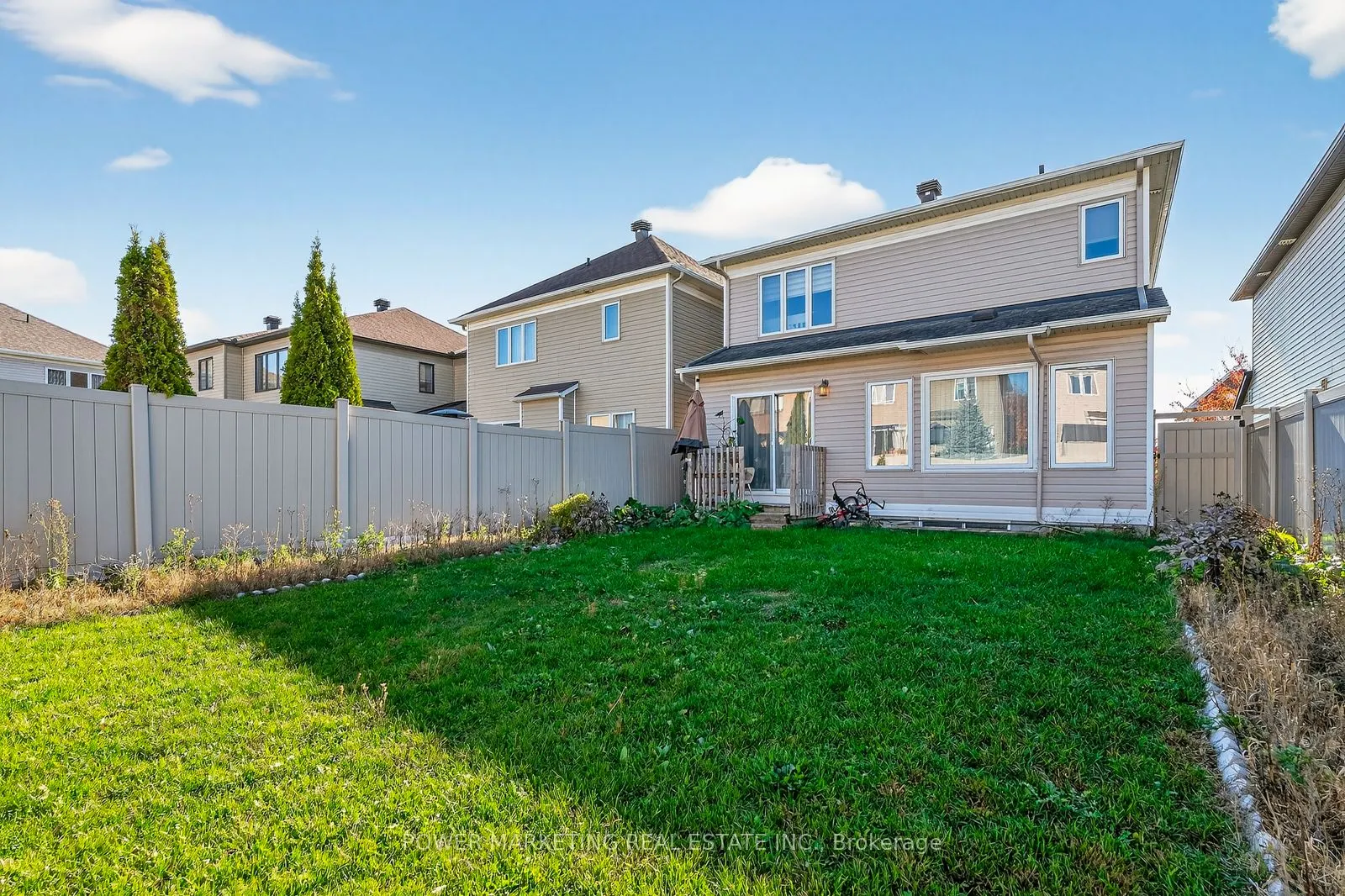 657 Clearbrook Drive N, #657