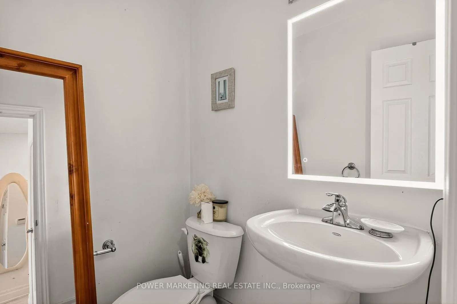 657 Clearbrook Drive N, #657