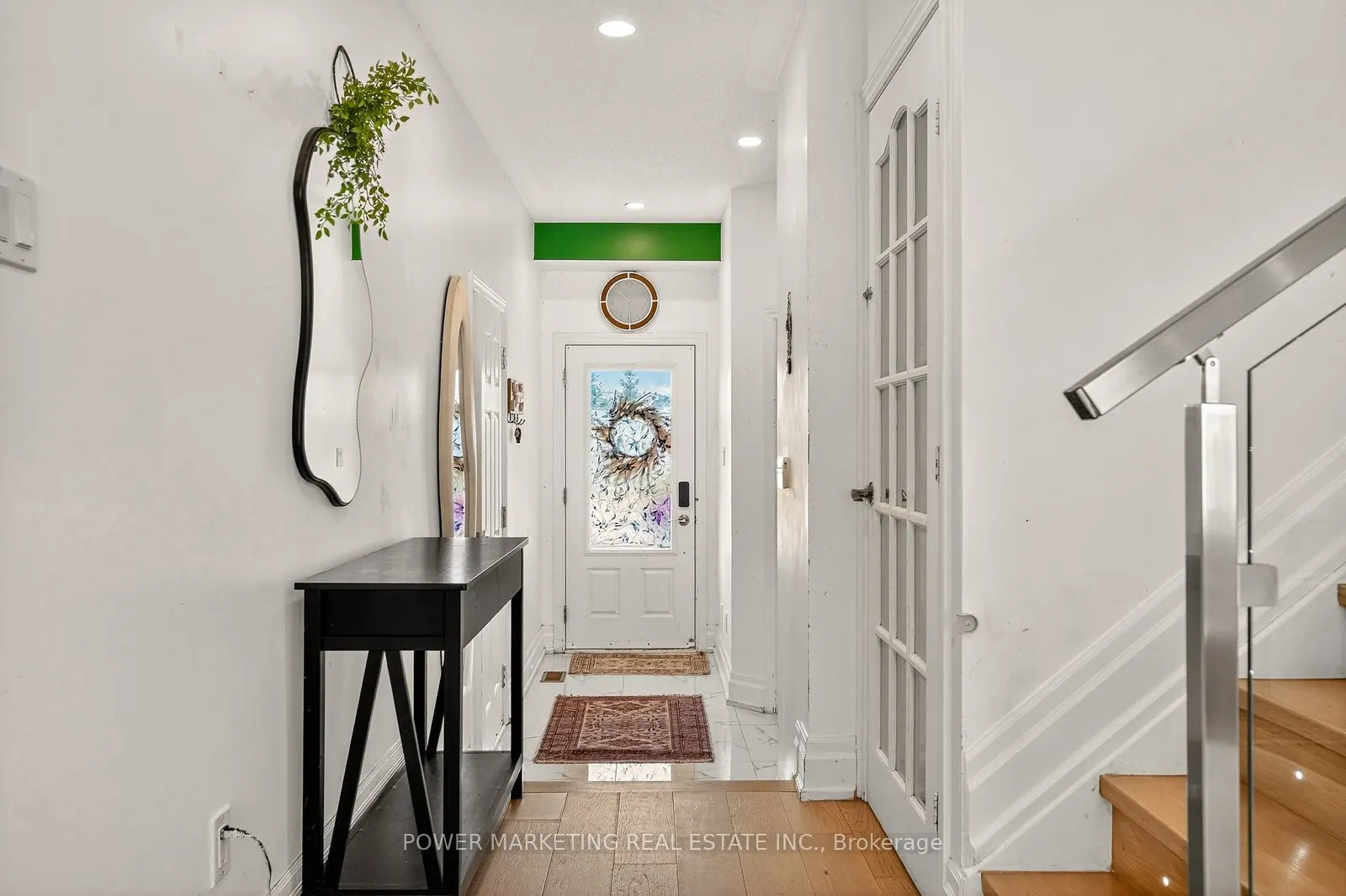 657 Clearbrook Drive N, #657