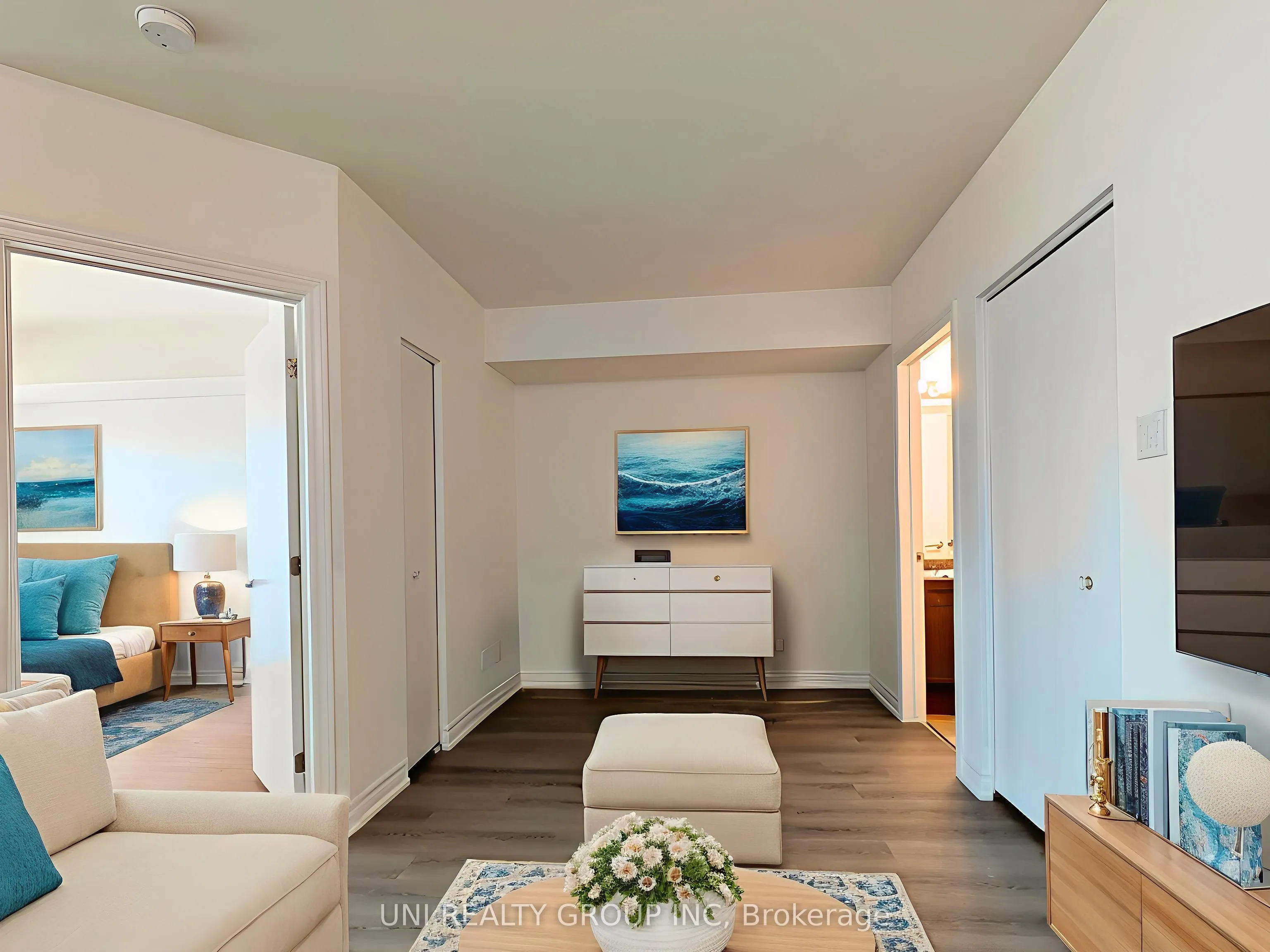 200 RIDEAU Street, #302