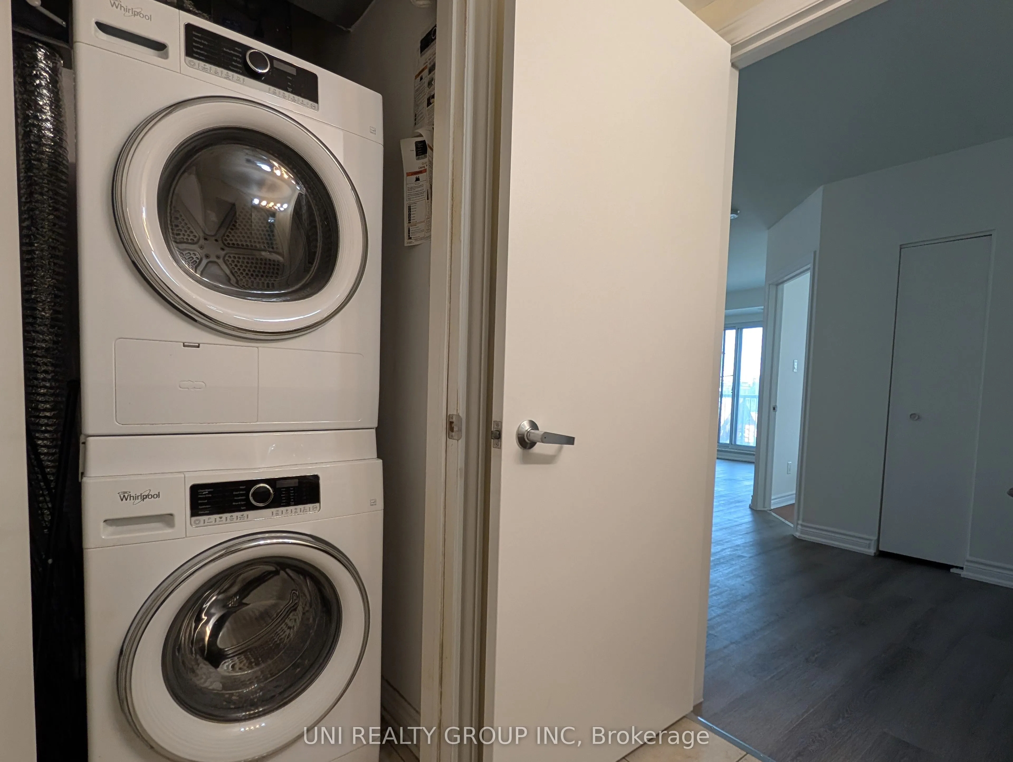 200 RIDEAU Street, #302